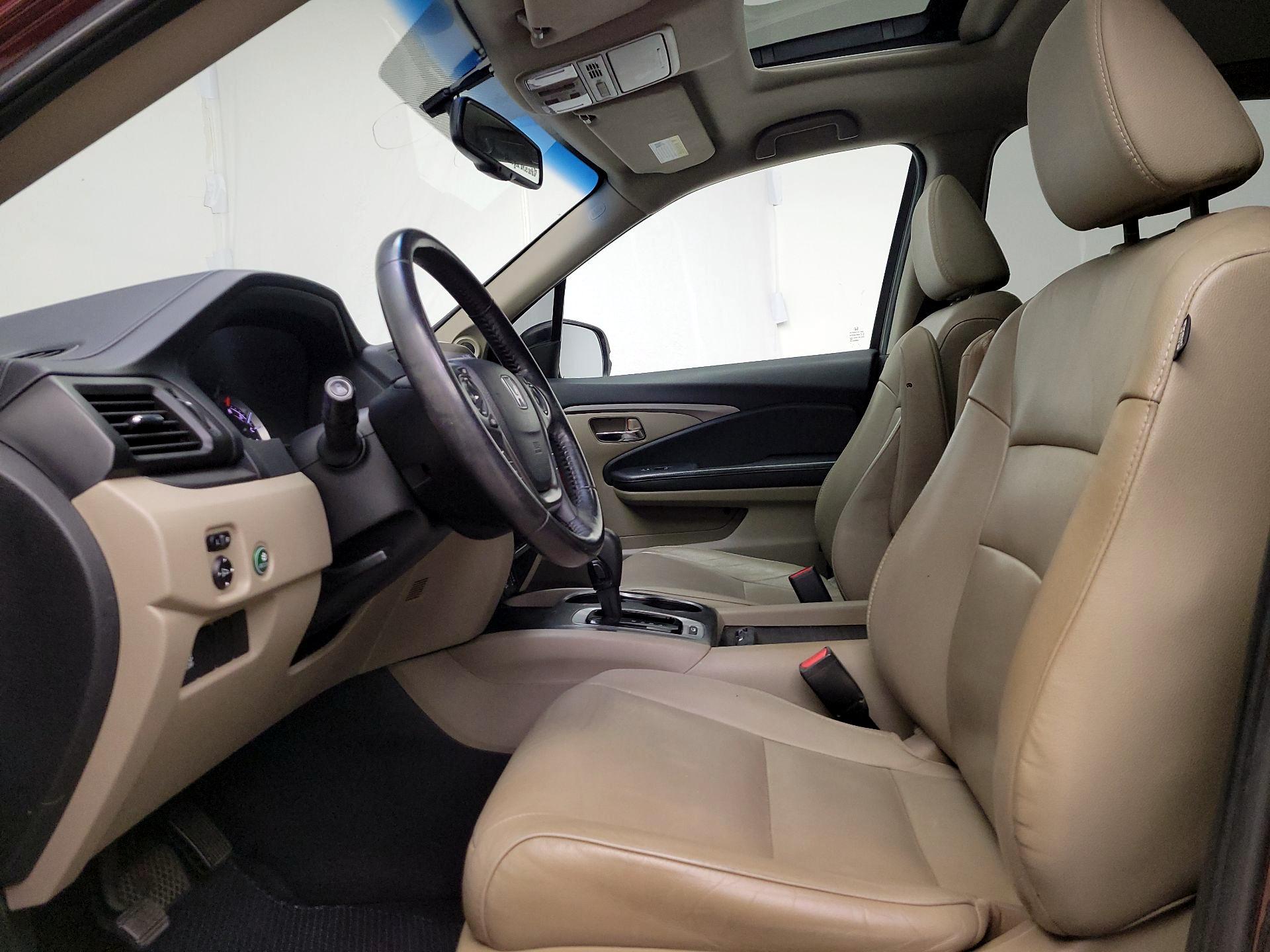 Thumbnail: 2018 Honda Pilot - 11