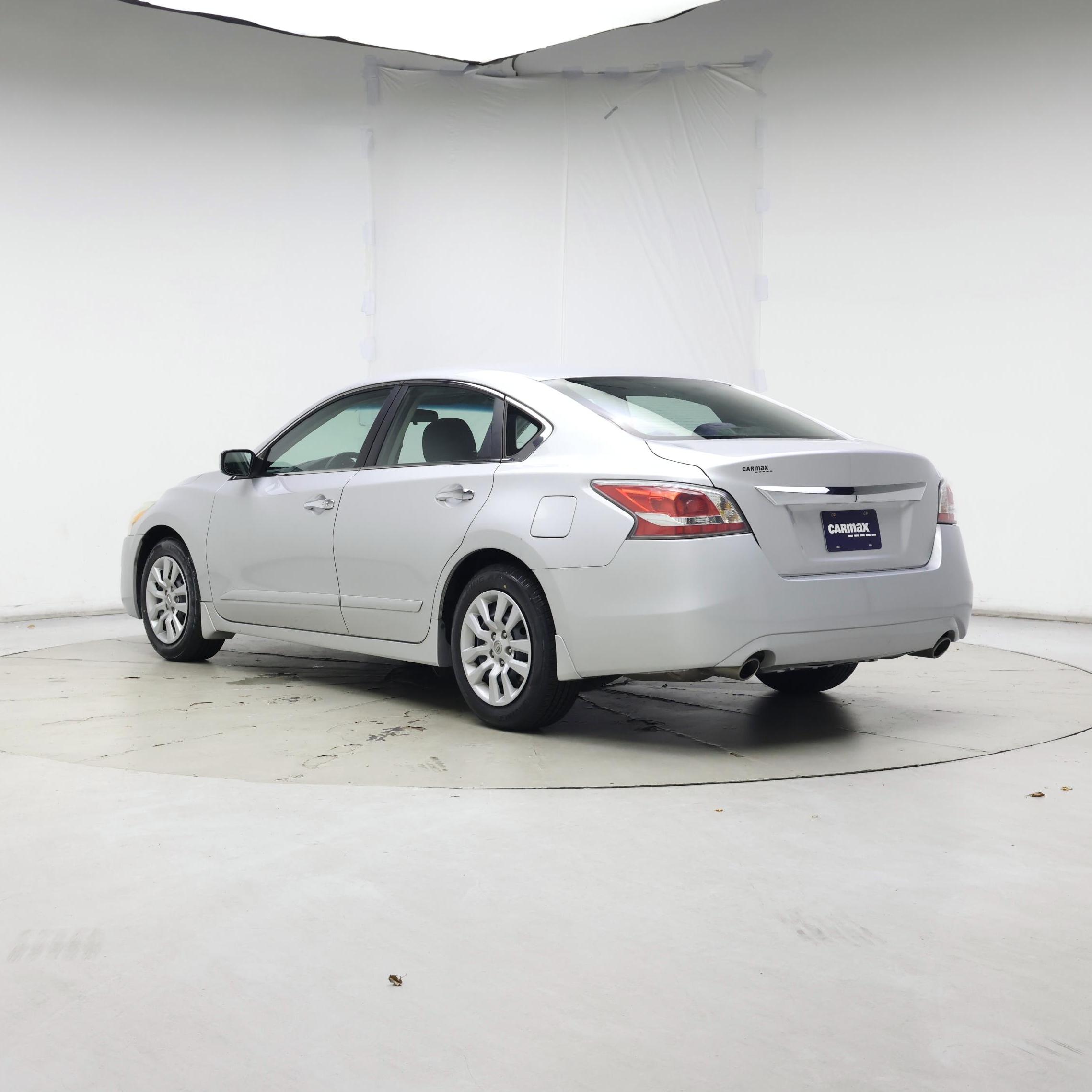Thumbnail: 2015 Nissan Altima - 2