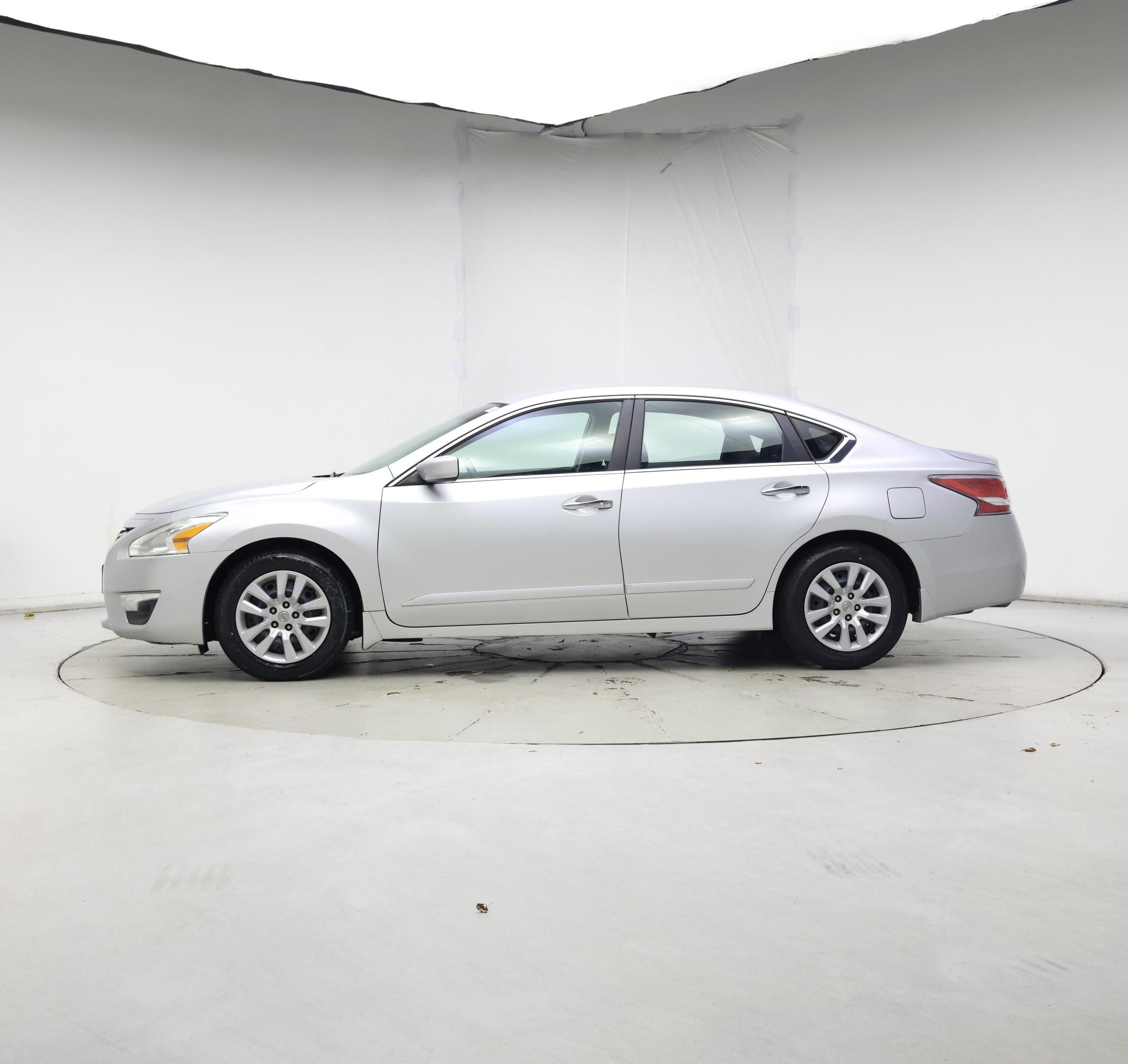 Thumbnail: 2015 Nissan Altima - 3