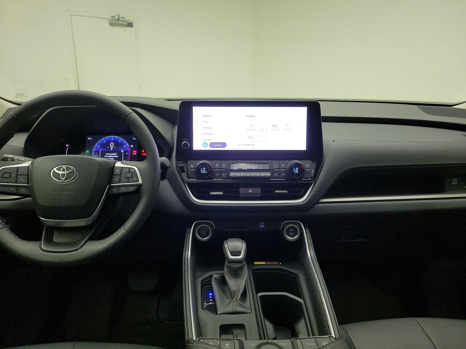 Thumbnail: 2024 Toyota Grand Highlander - 9