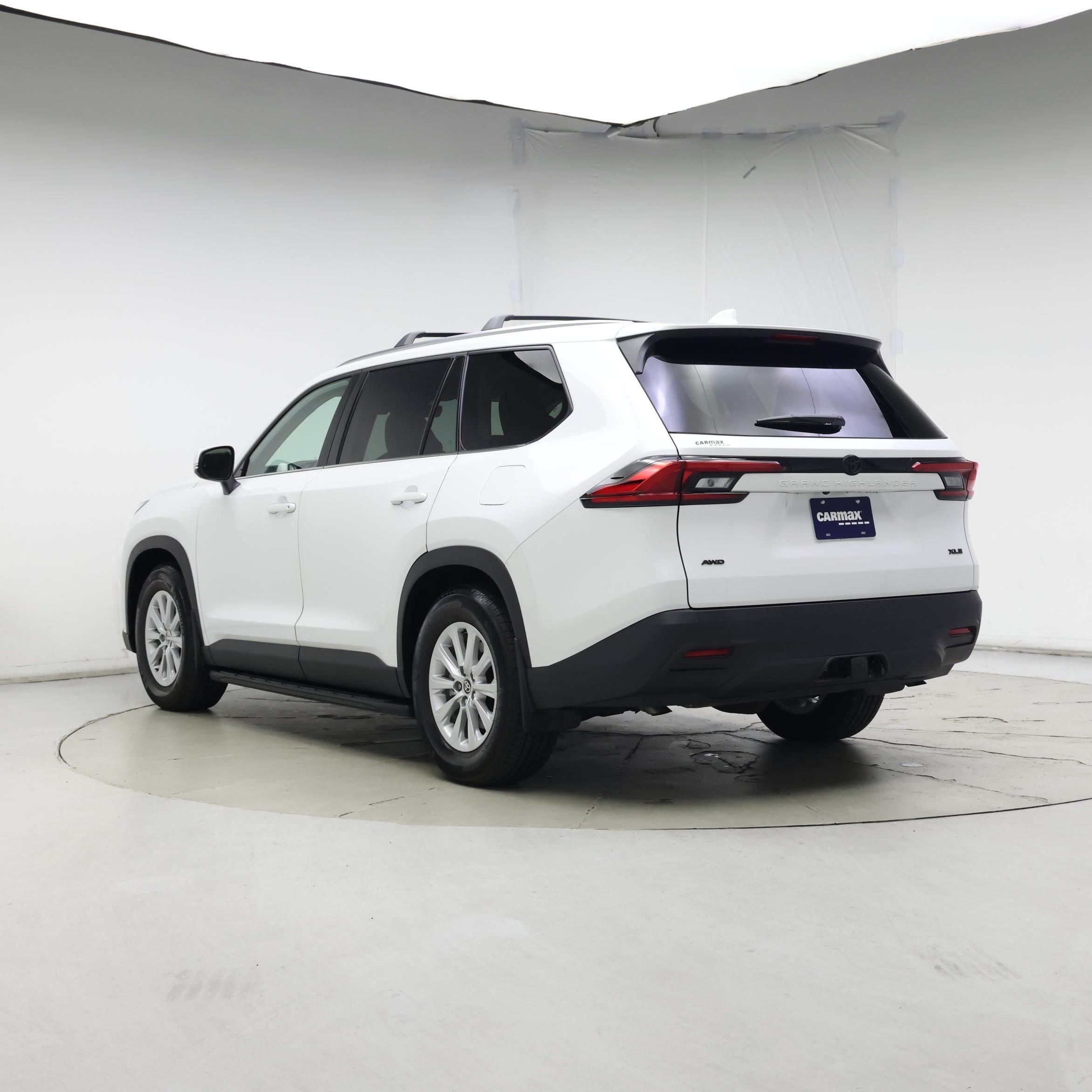 Thumbnail: 2024 Toyota Grand Highlander - 2