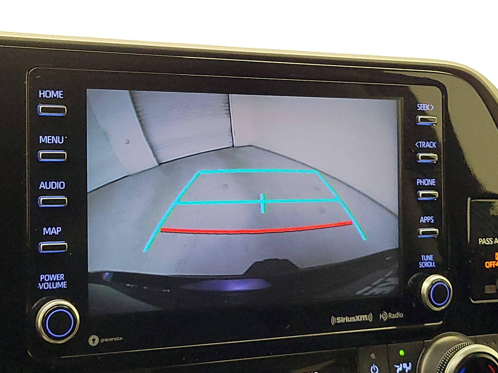 Thumbnail: 2022 Toyota Highlander - 15