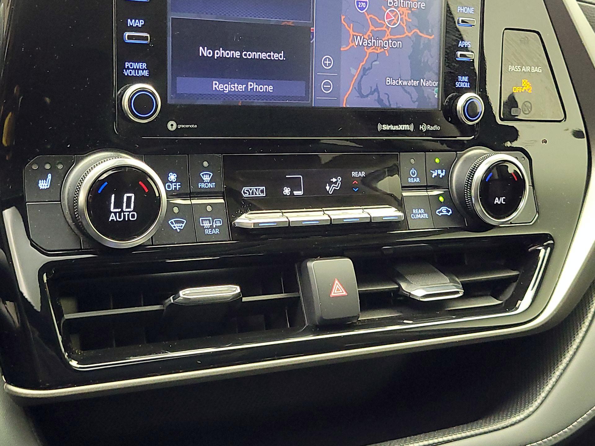 Thumbnail: 2022 Toyota Highlander - 17