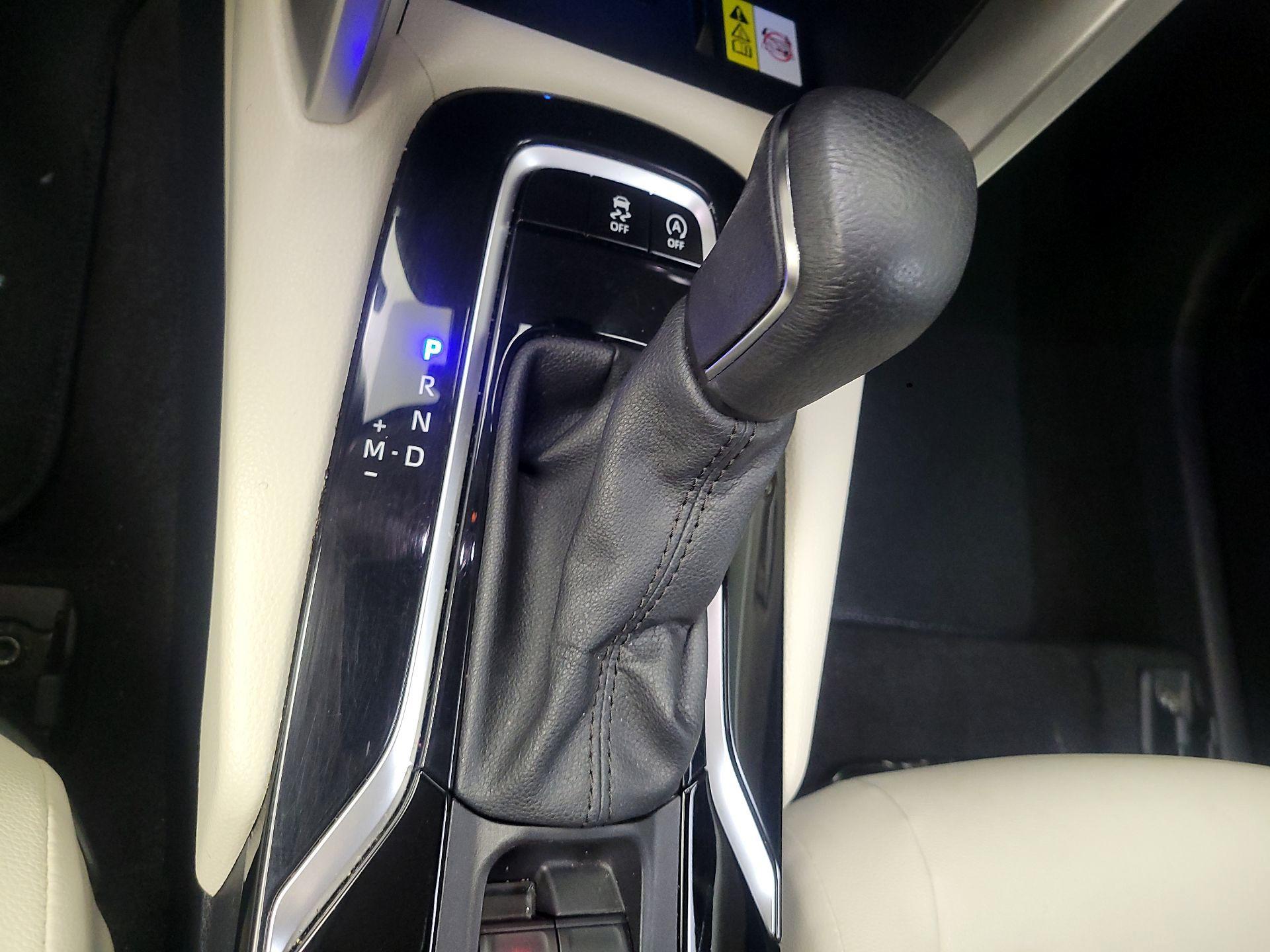 Thumbnail: 2022 Toyota Corolla Cross - 17