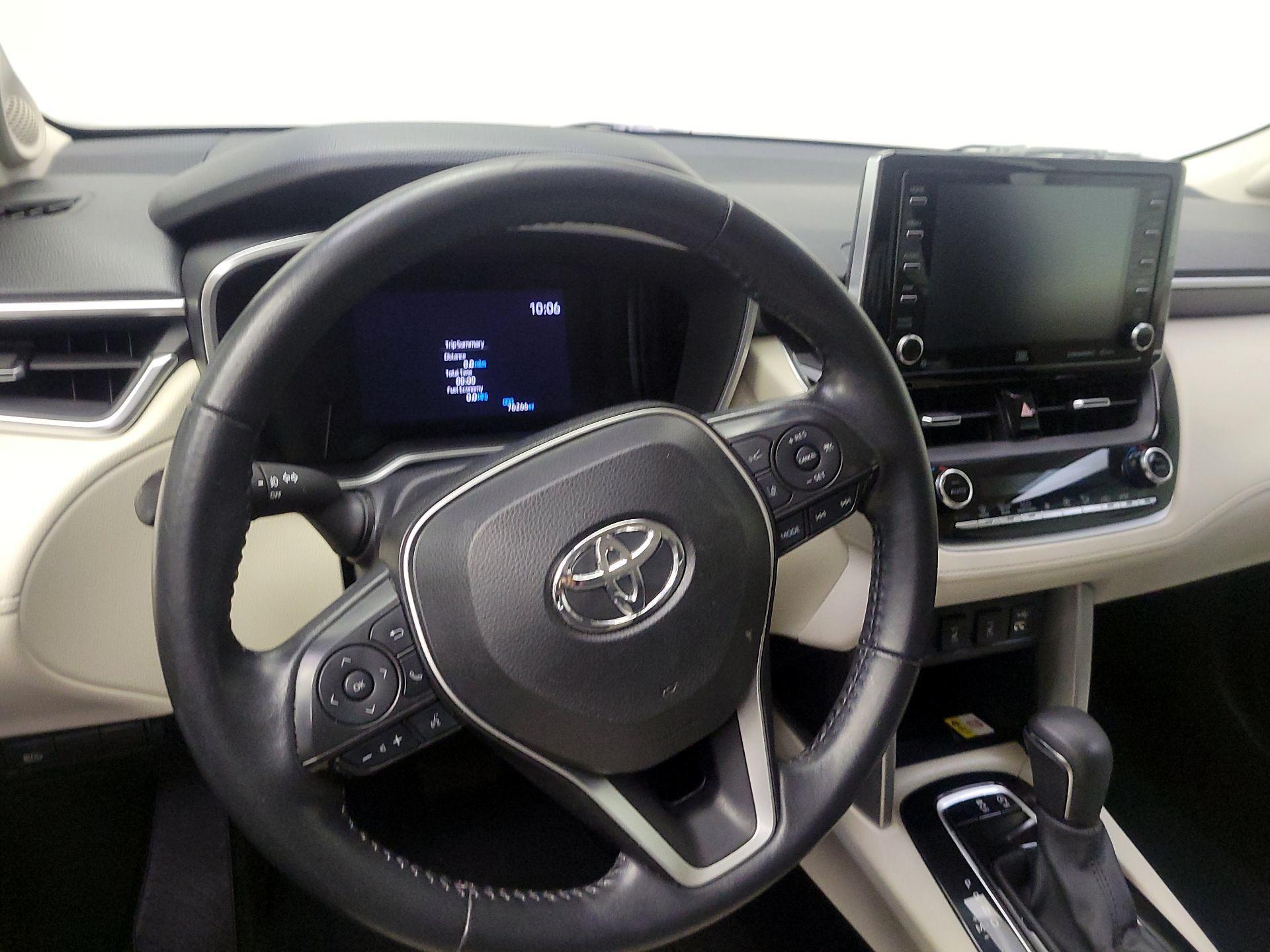 Thumbnail: 2022 Toyota Corolla Cross - 19