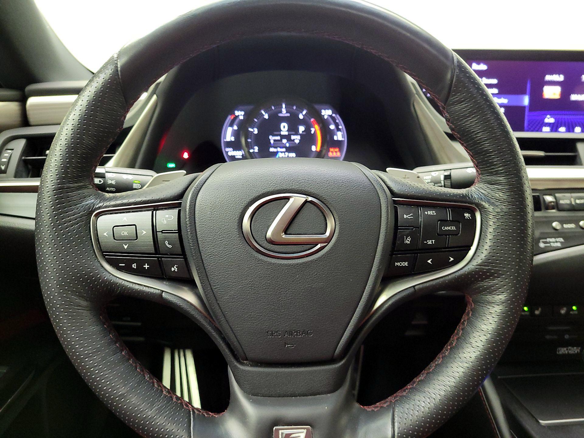 Thumbnail: 2019 Lexus ES - 10