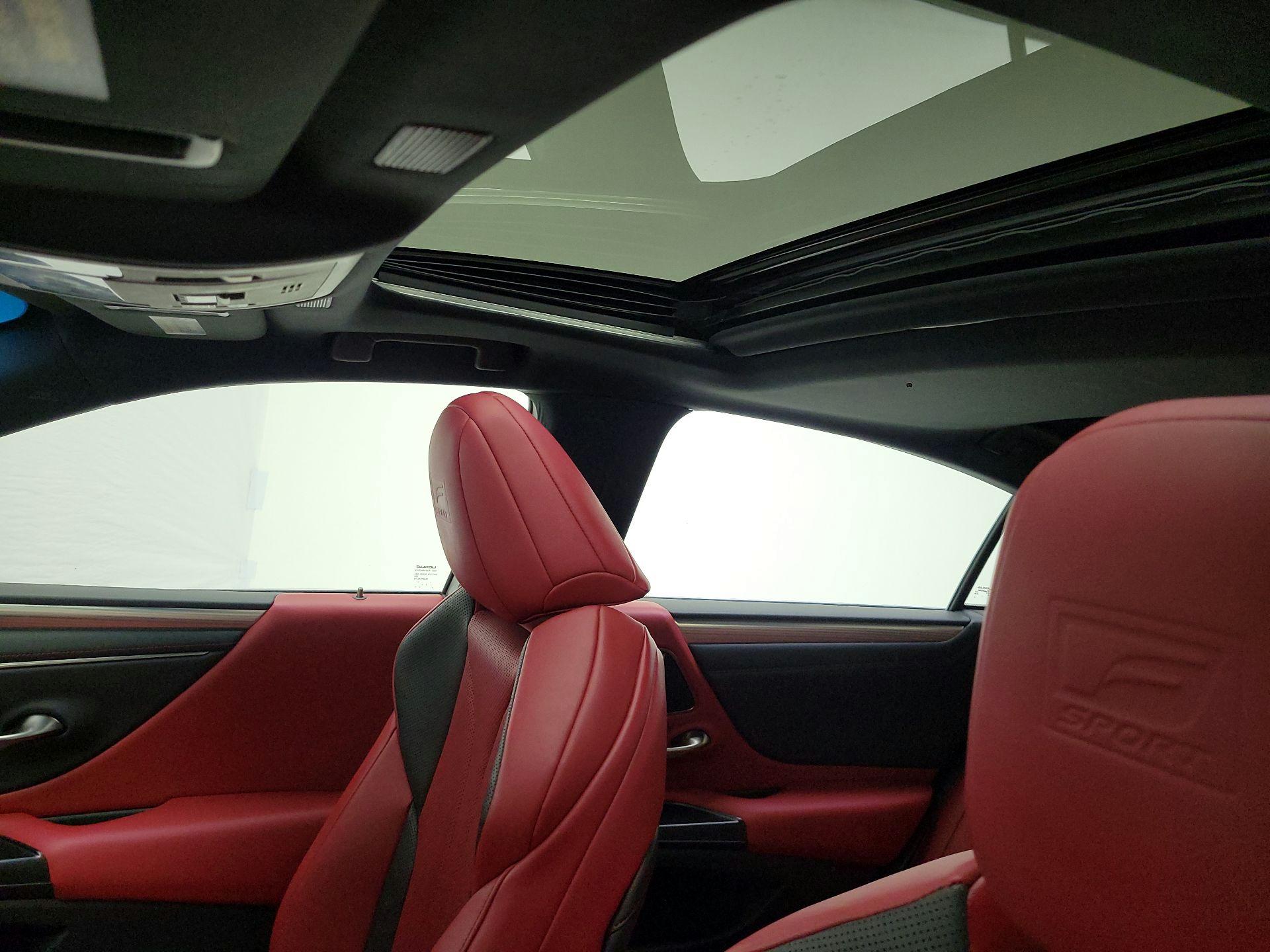 Thumbnail: 2019 Lexus ES - 19