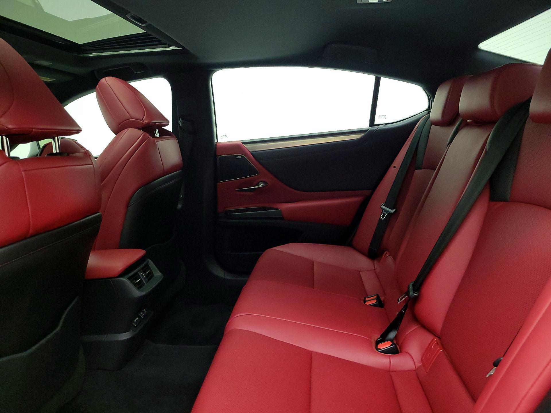 Thumbnail: 2019 Lexus ES - 20