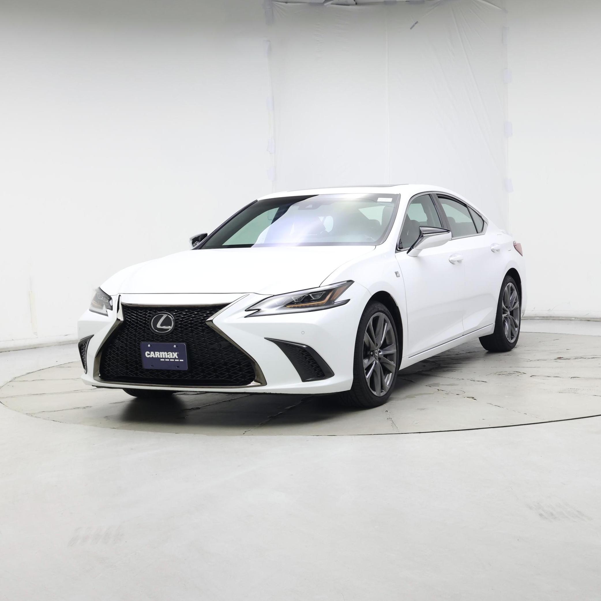 Thumbnail: 2019 Lexus ES - 4