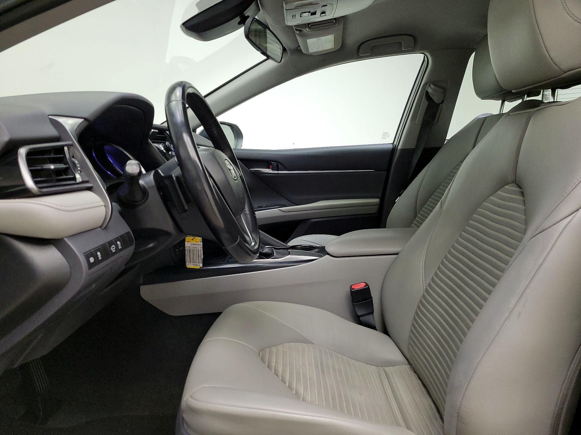 Thumbnail: 2019 Toyota Camry - 11