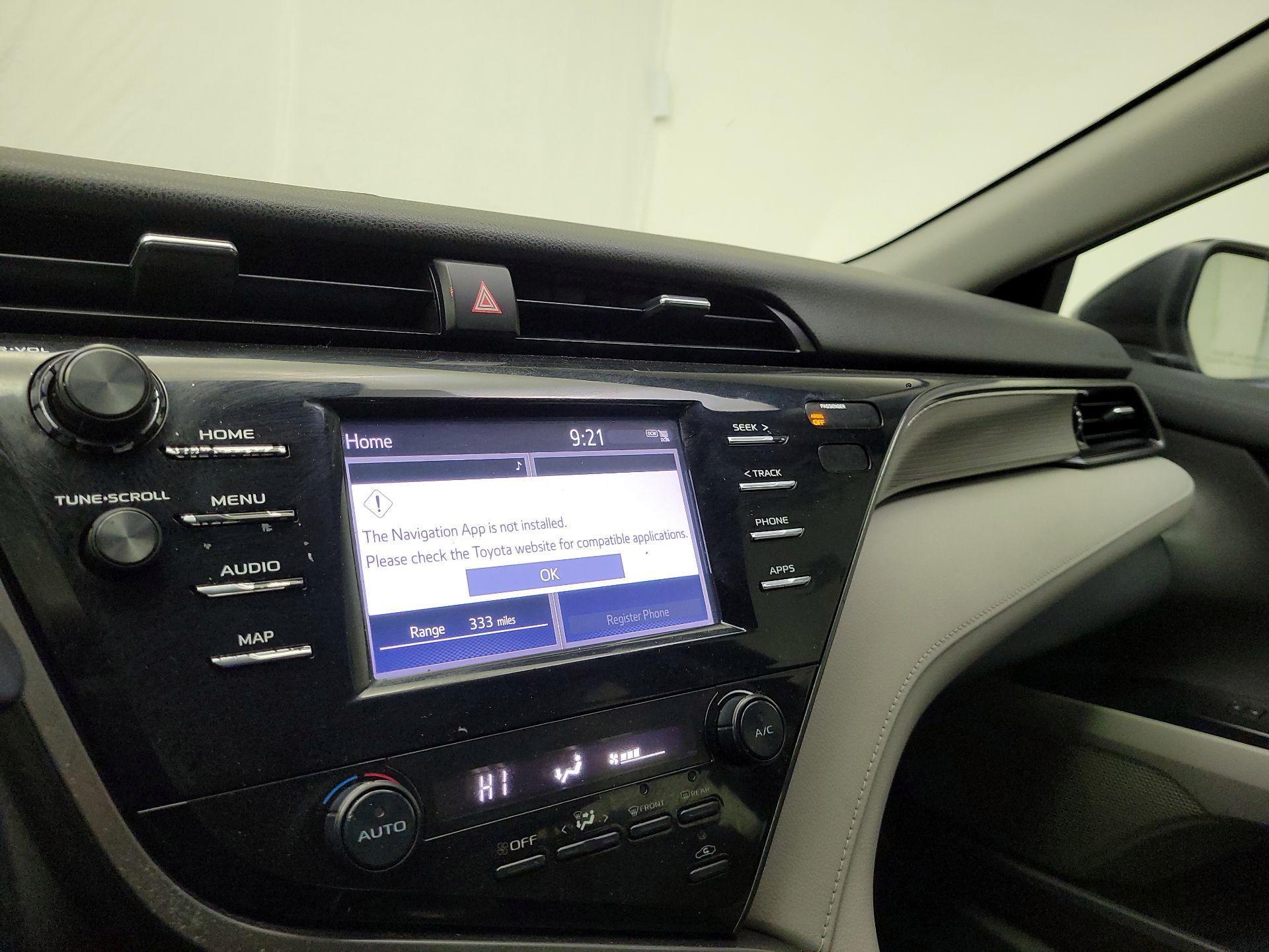 Thumbnail: 2019 Toyota Camry - 14