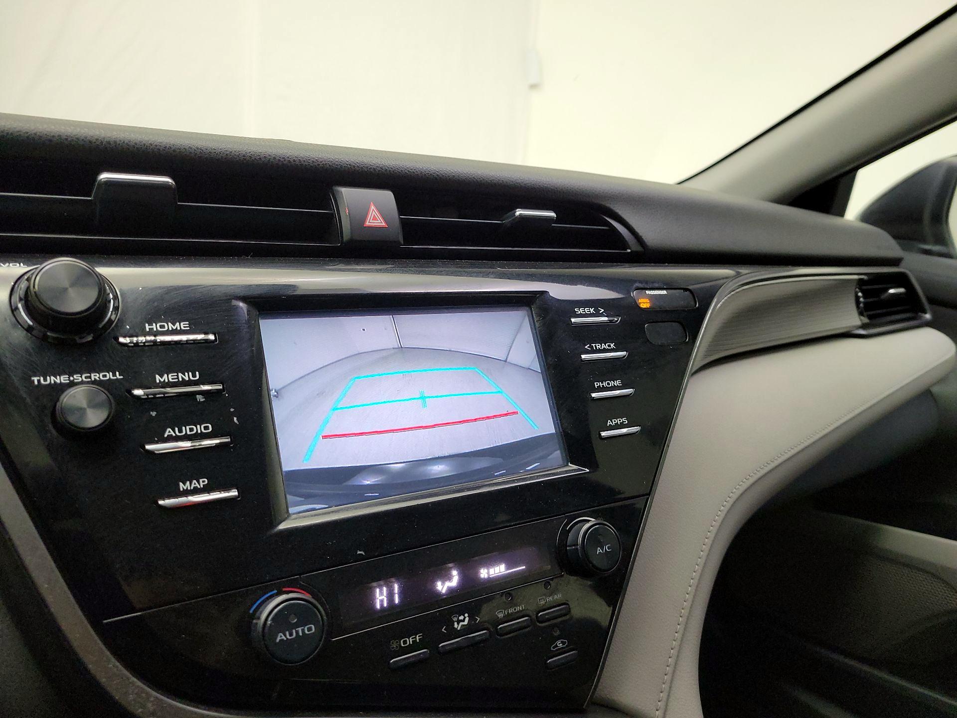 Thumbnail: 2019 Toyota Camry - 15