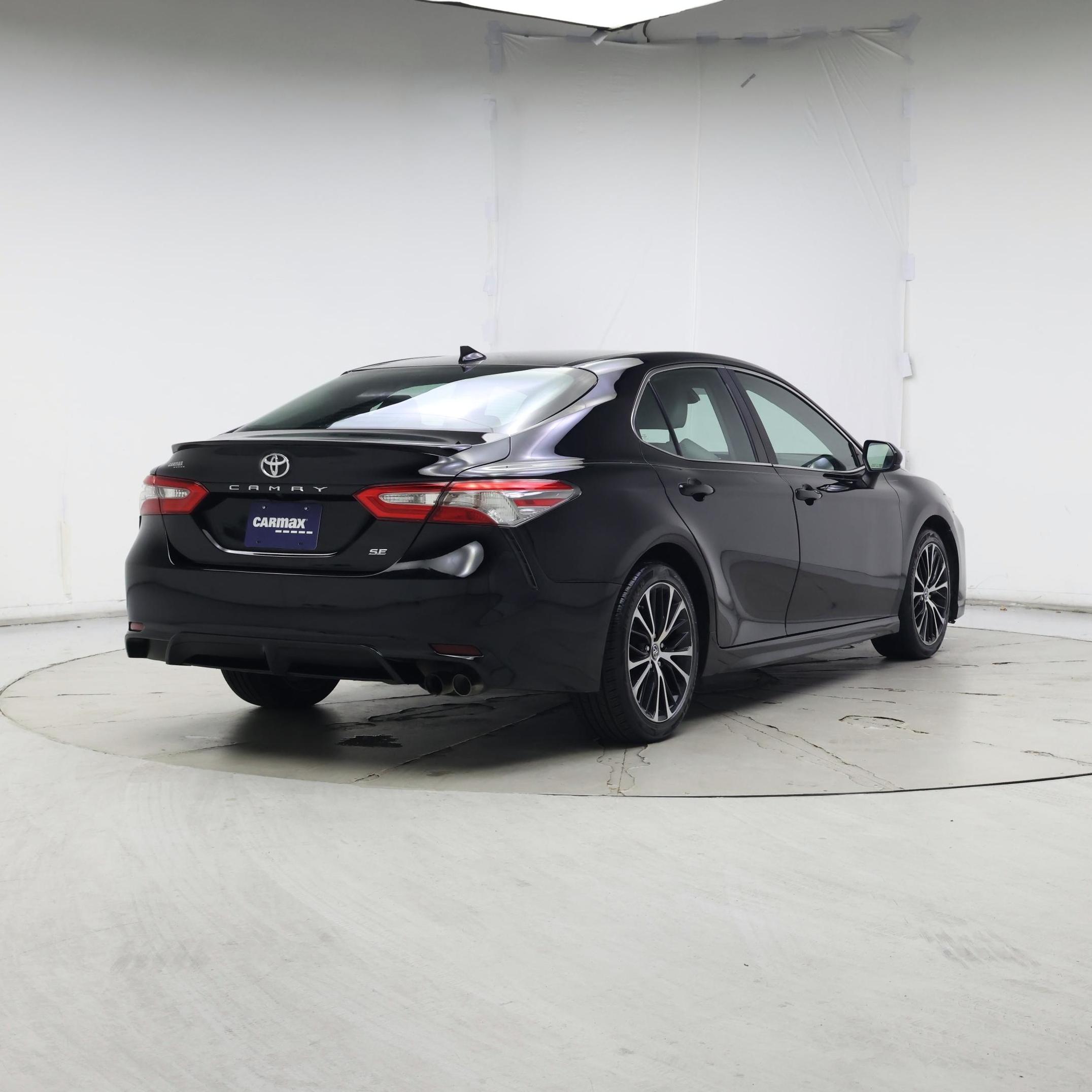 Thumbnail: 2019 Toyota Camry - 8