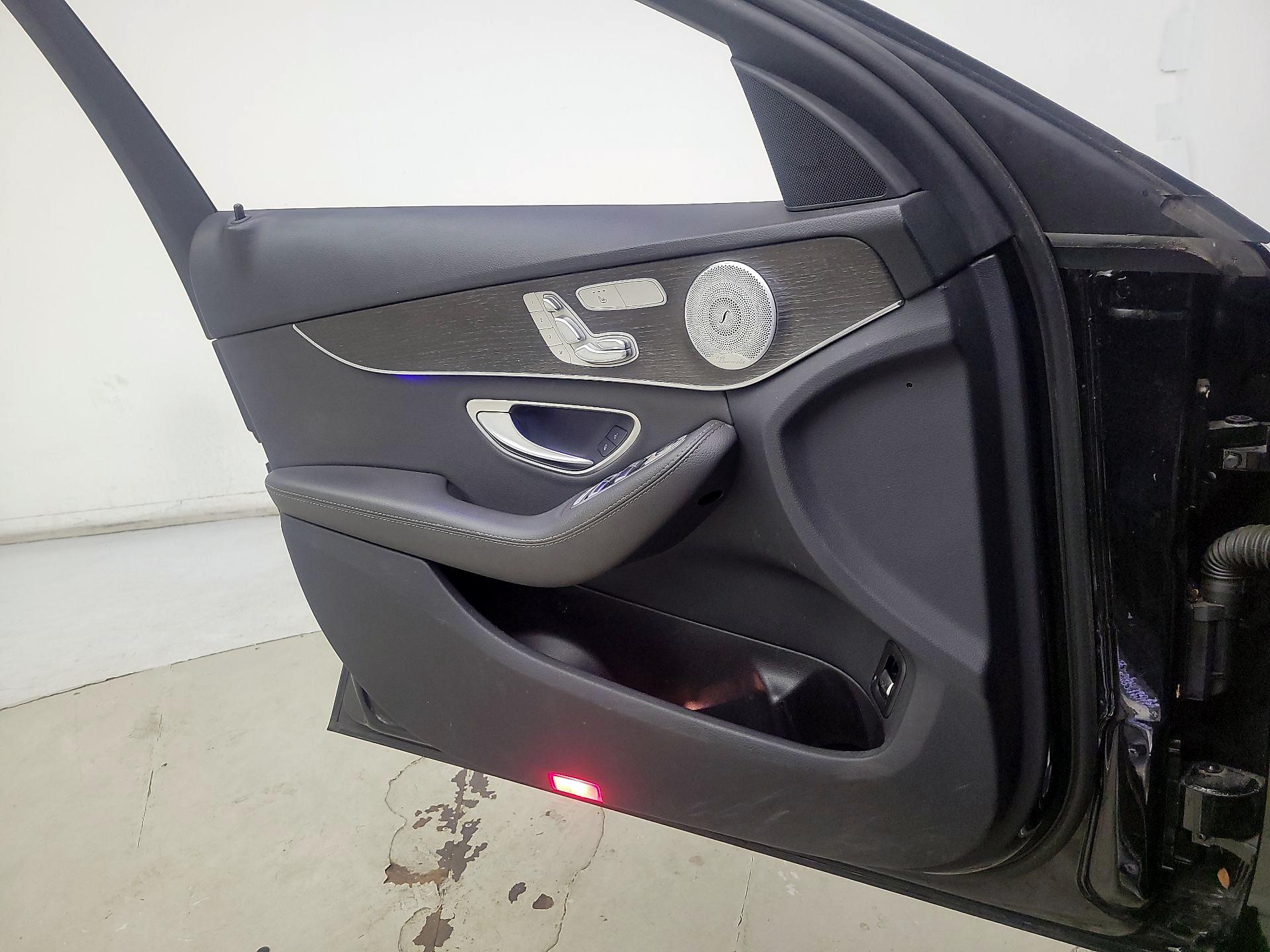 Thumbnail: 2019 Mercedes-Benz C-Class - 12