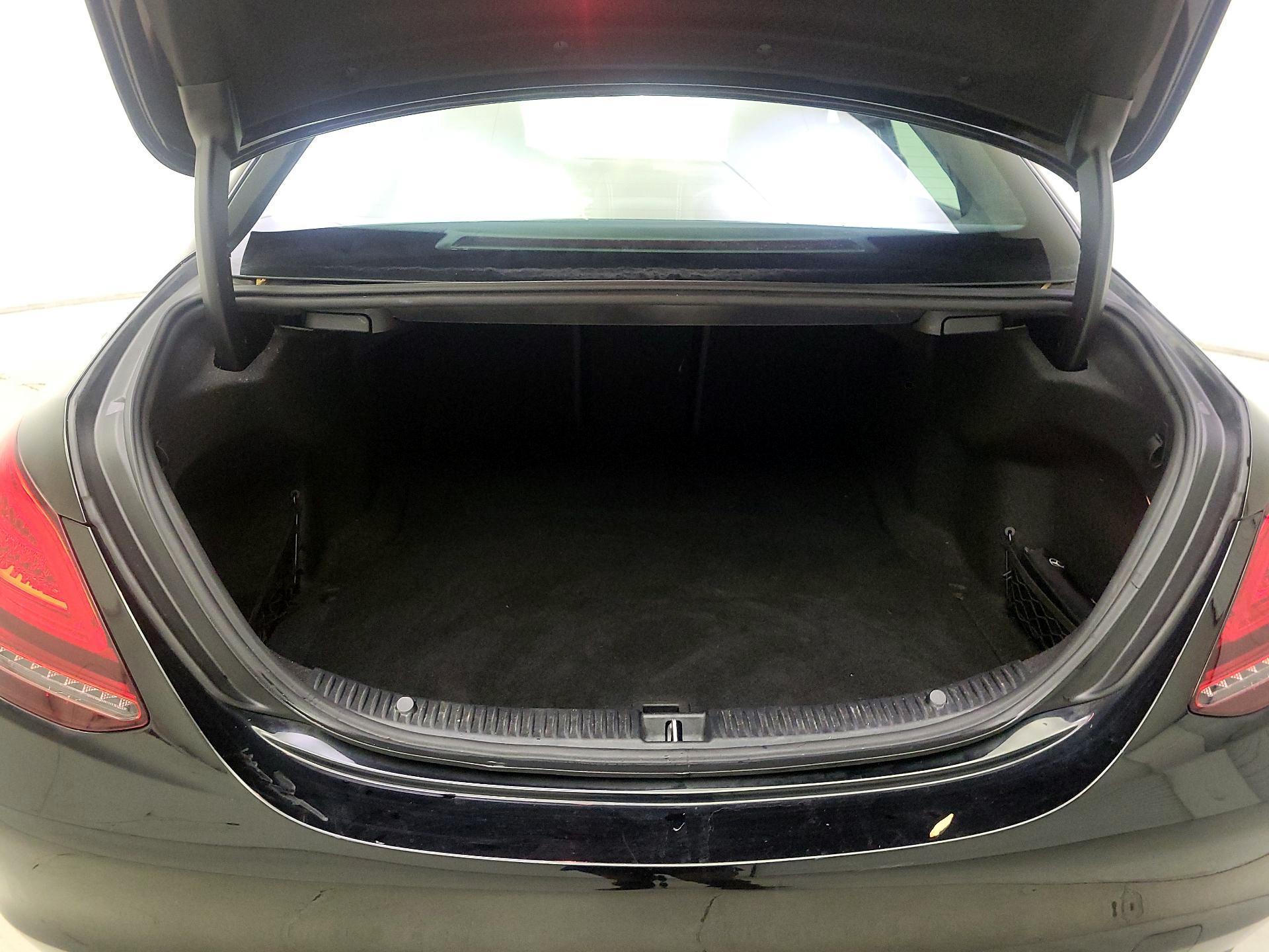 Thumbnail: 2019 Mercedes-Benz C-Class - 20