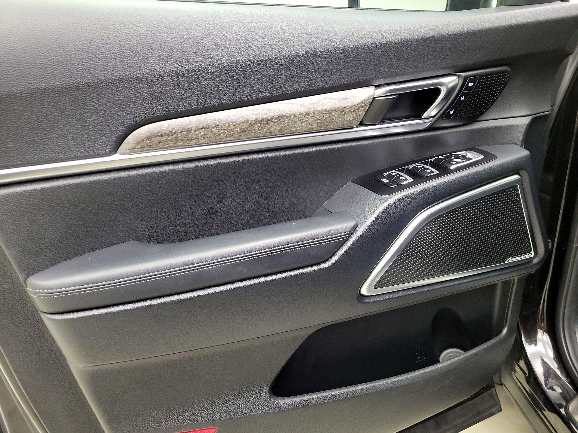 Thumbnail: 2020 Kia Telluride - 12