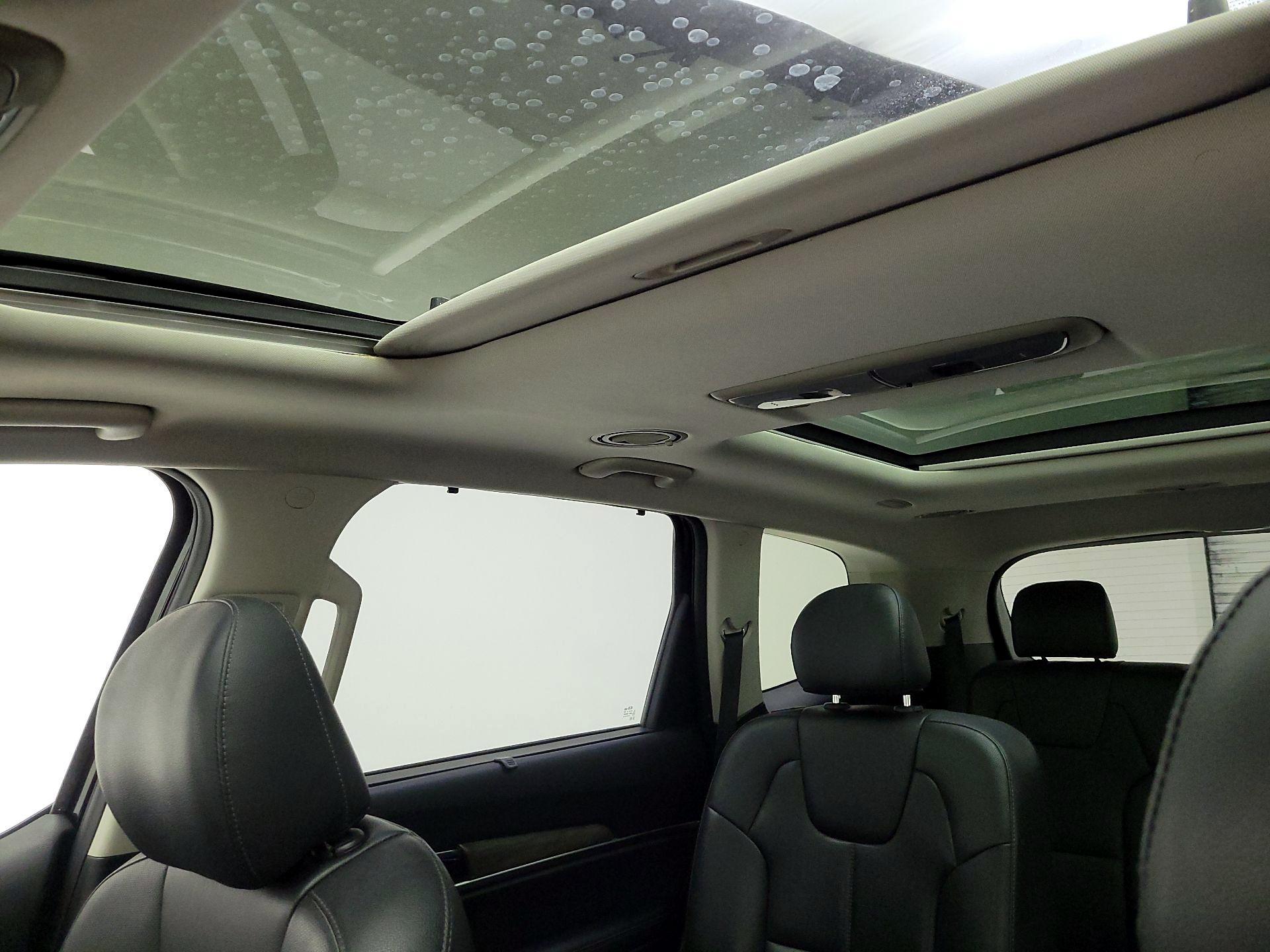 Thumbnail: 2020 Kia Telluride - 20