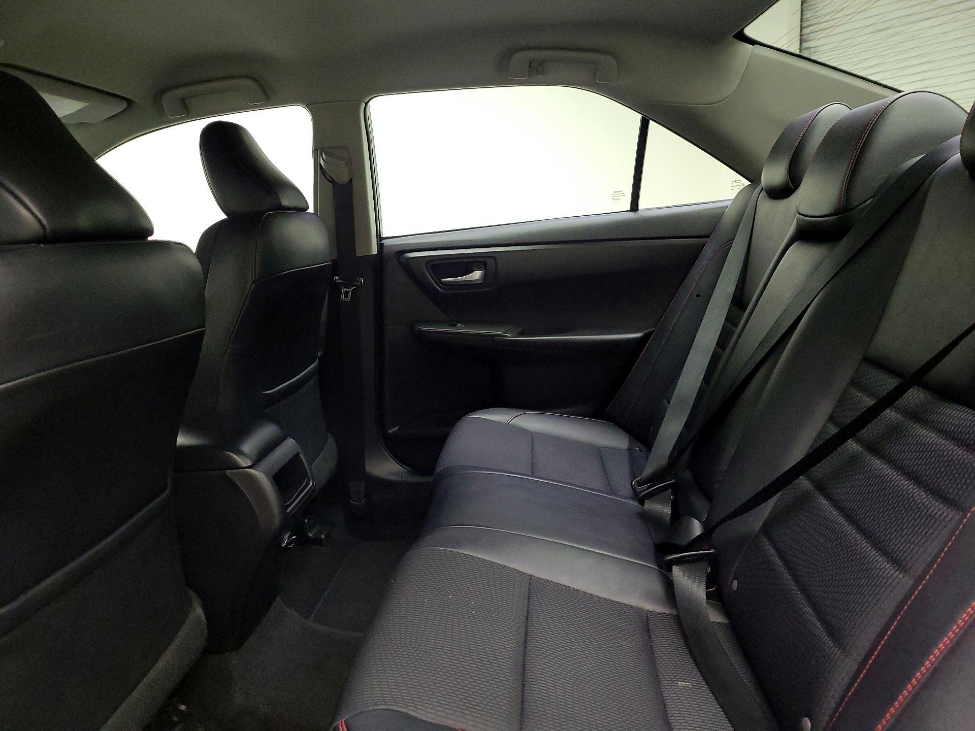 Thumbnail: 2016 Toyota Camry - 19