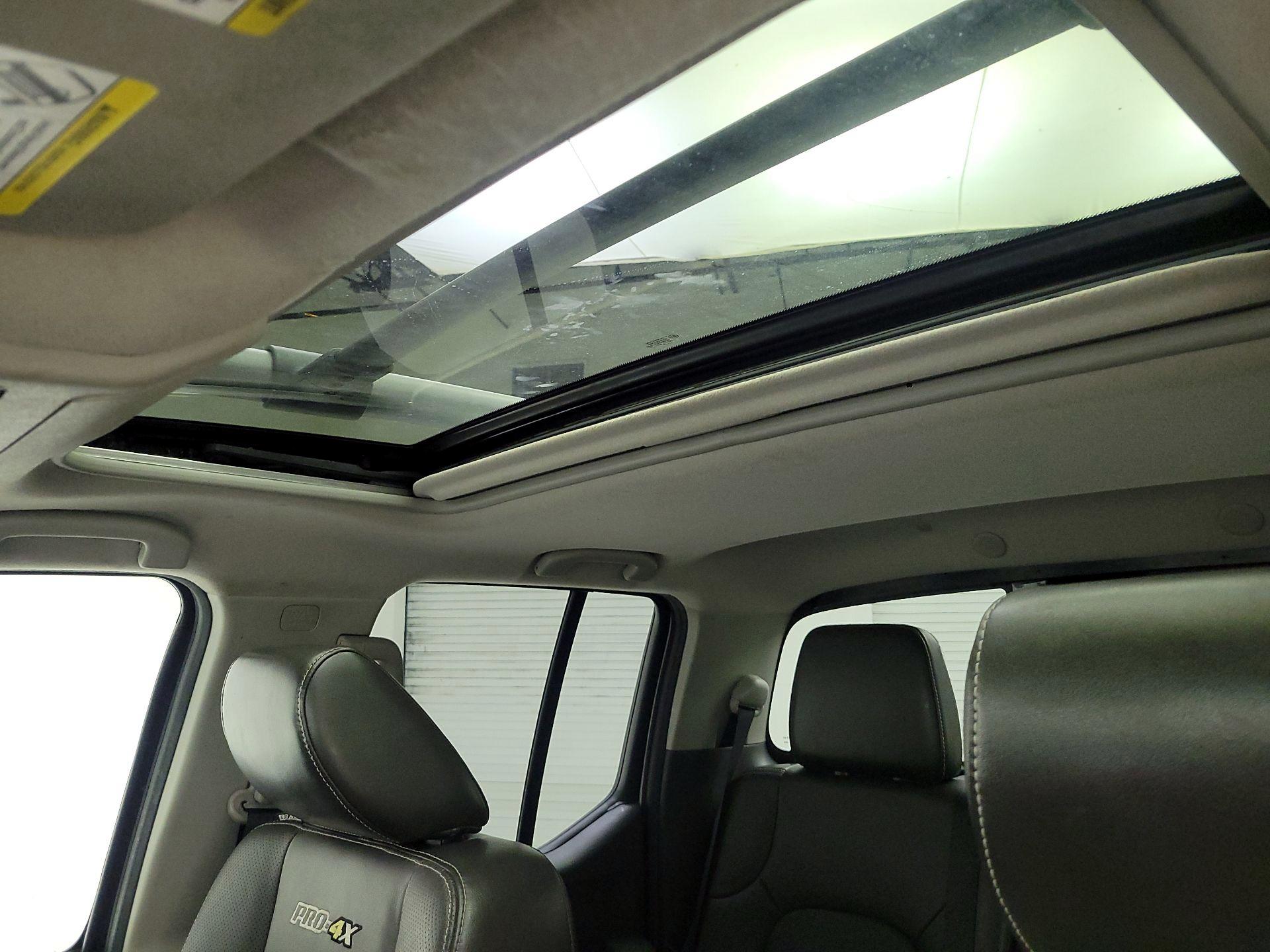 Thumbnail: 2015 Nissan Frontier - 20