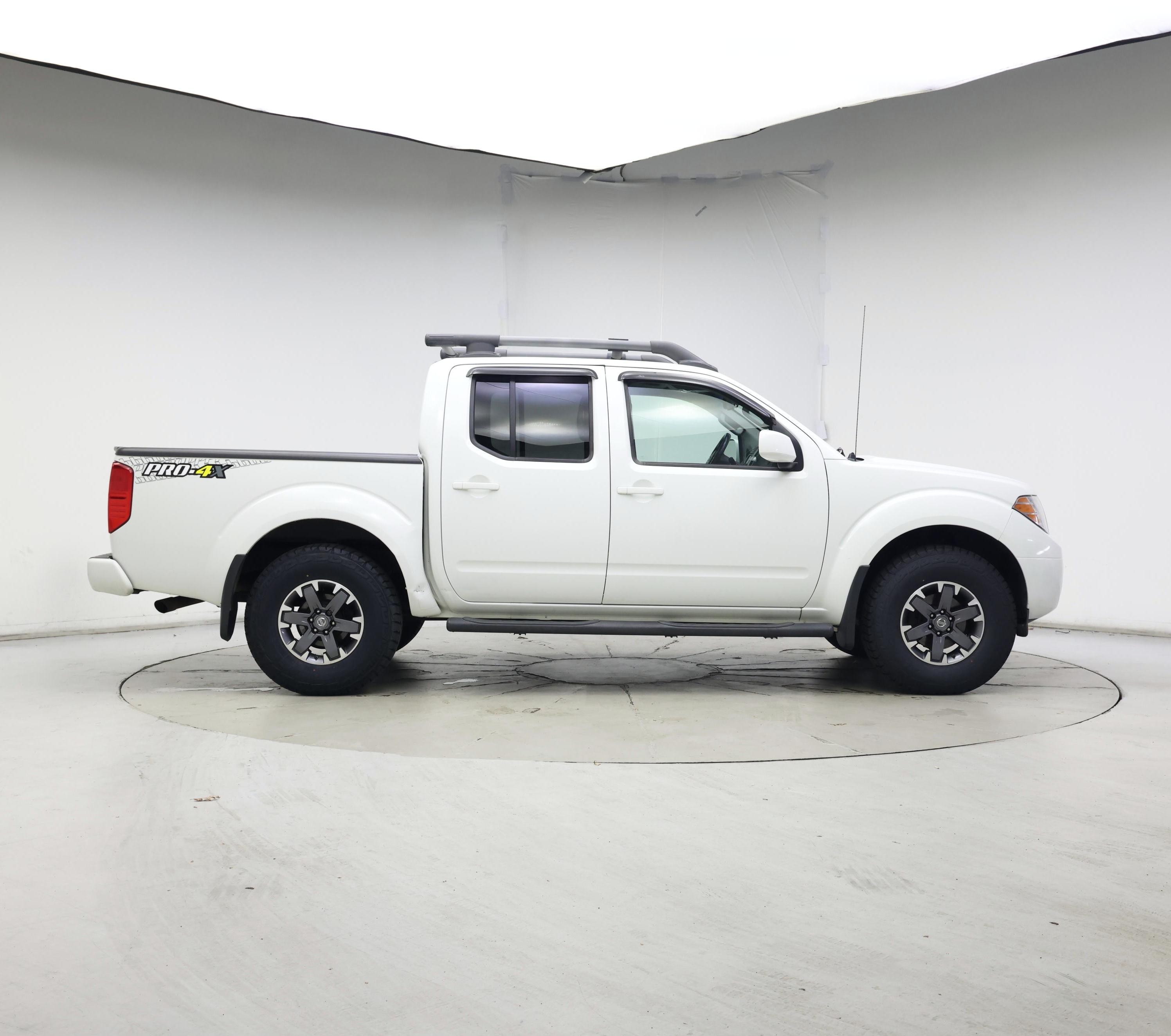 Thumbnail: 2015 Nissan Frontier - 7