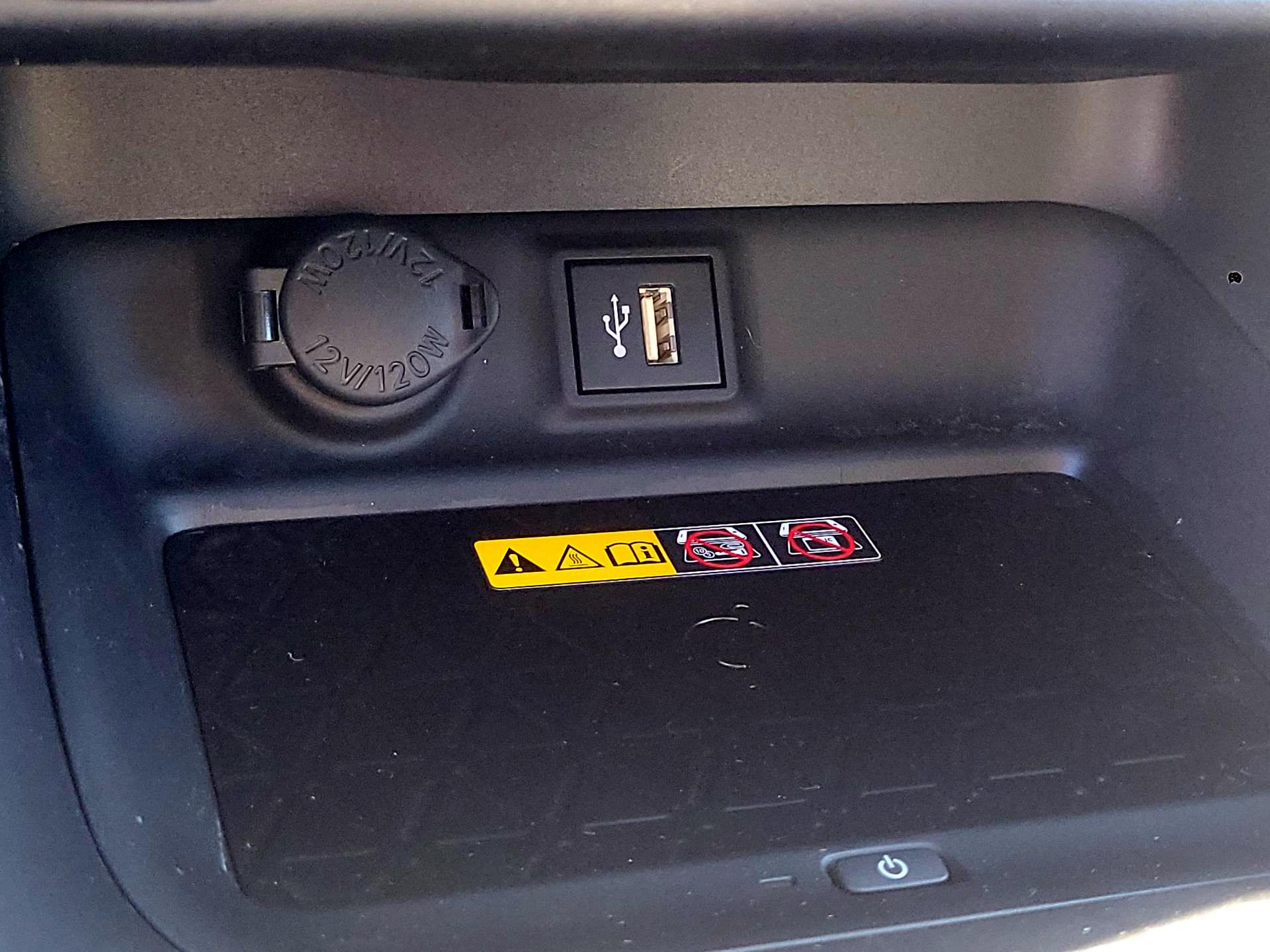 Thumbnail: 2024 Toyota RAV4 - 18