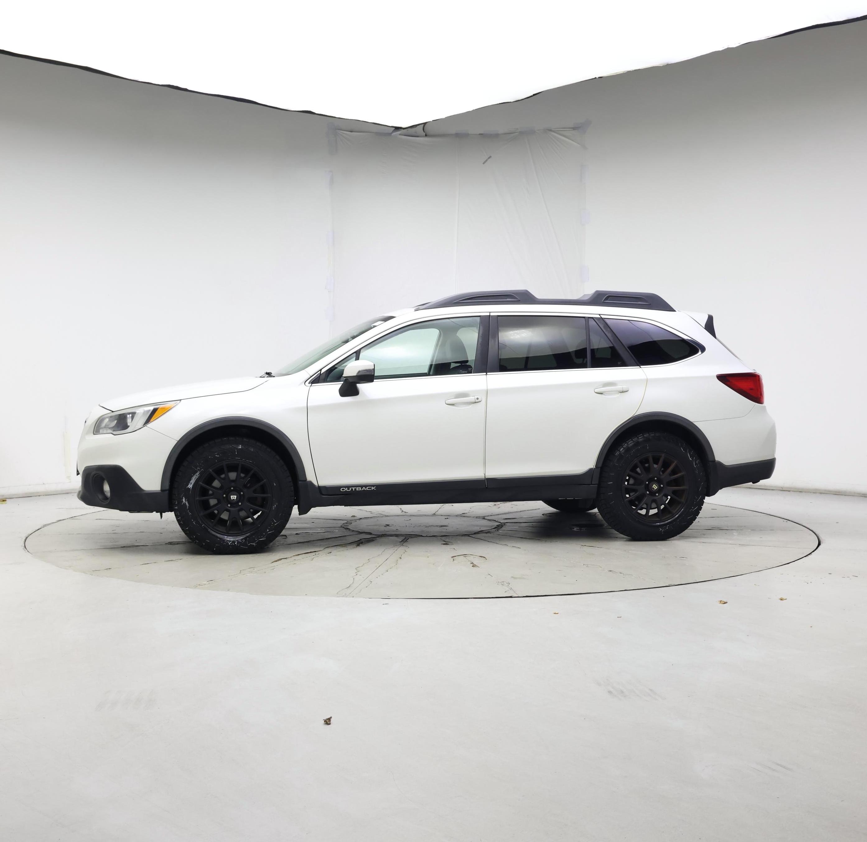 Thumbnail: 2017 Subaru Outback - 3