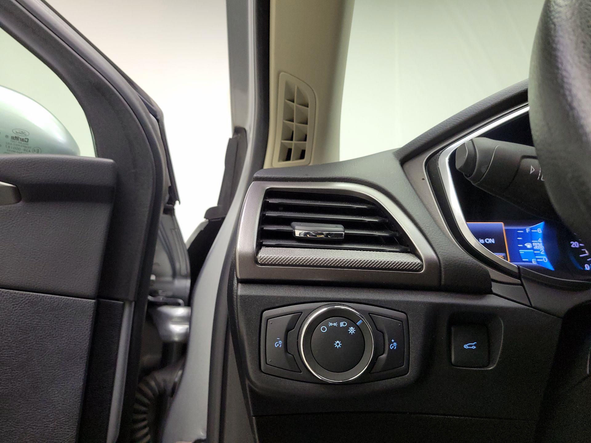 Thumbnail: 2020 Ford Fusion - 13