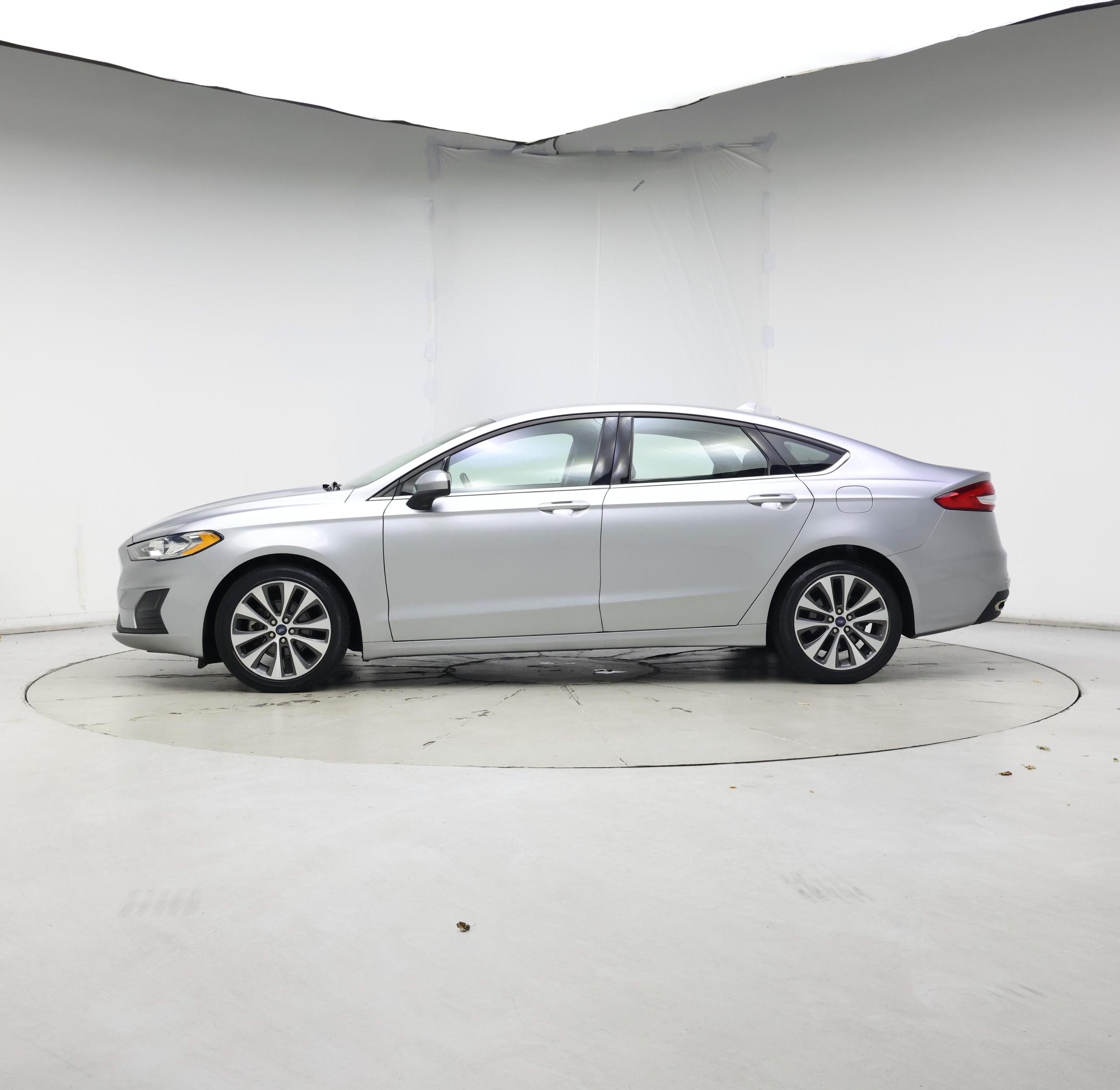 Thumbnail: 2020 Ford Fusion - 3