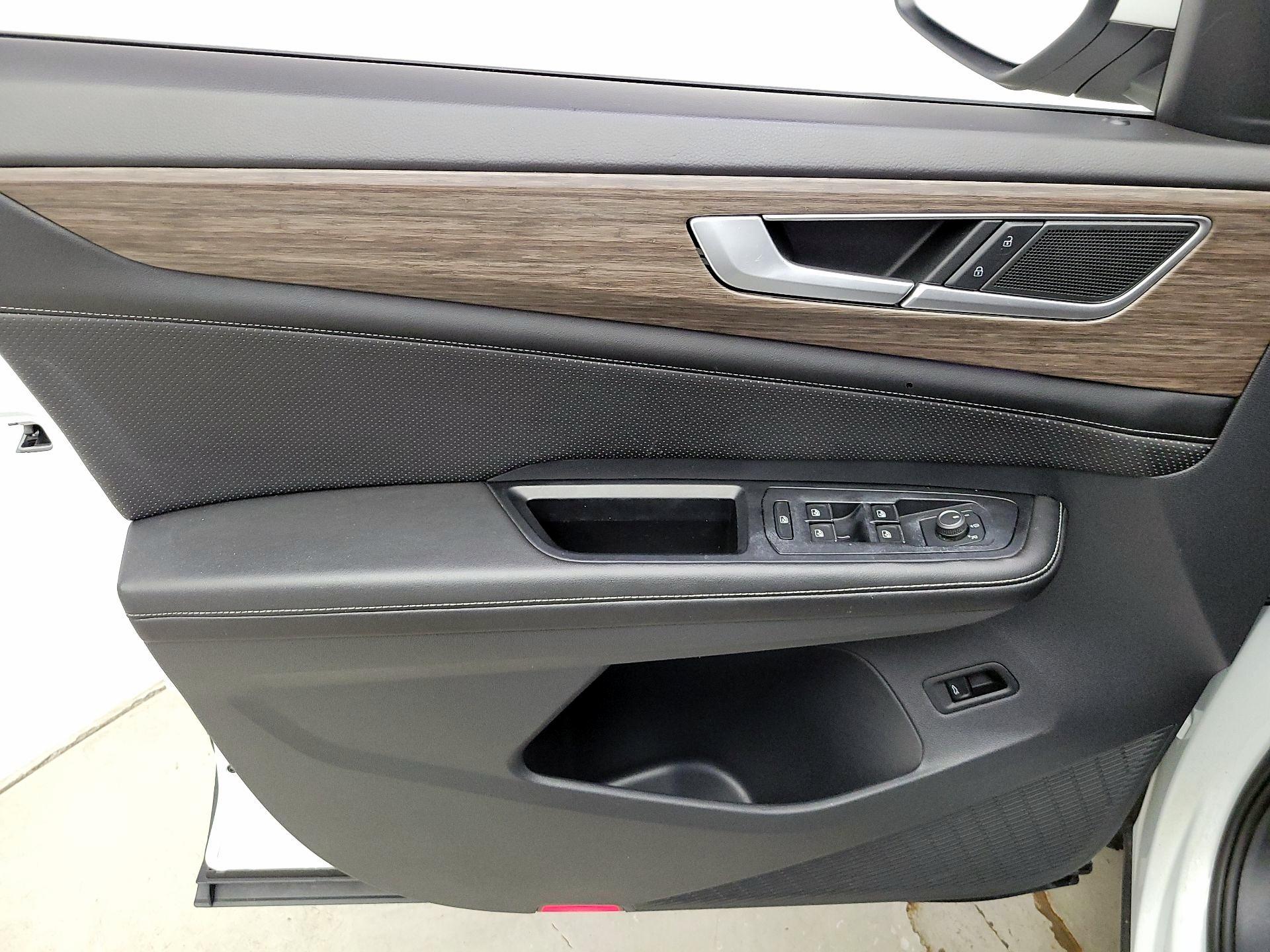 Thumbnail: 2024 Volkswagen Atlas - 12