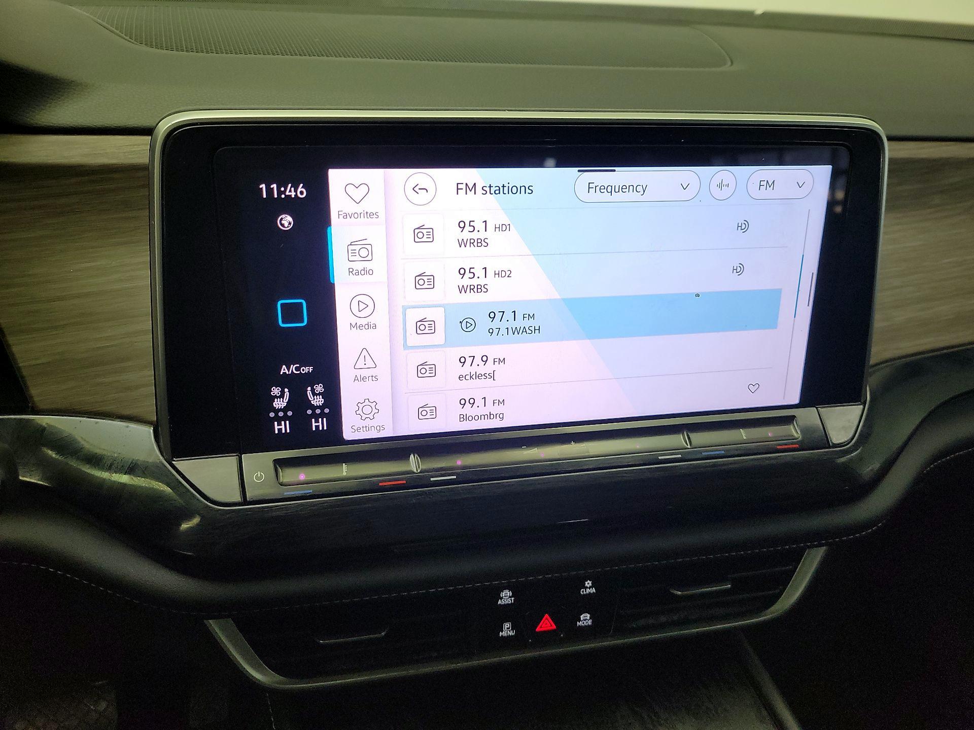 Thumbnail: 2024 Volkswagen Atlas - 16