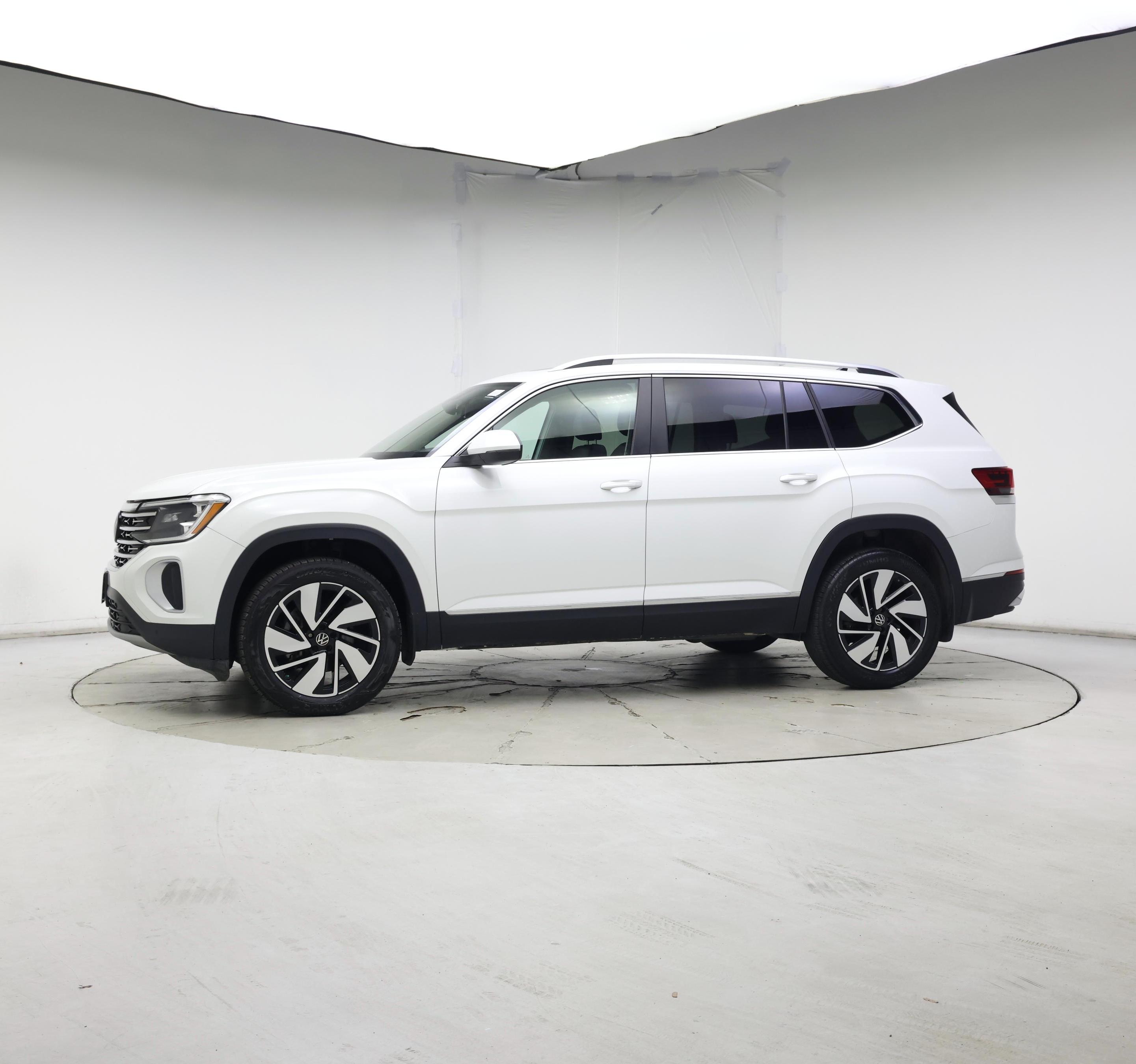 Thumbnail: 2024 Volkswagen Atlas - 3