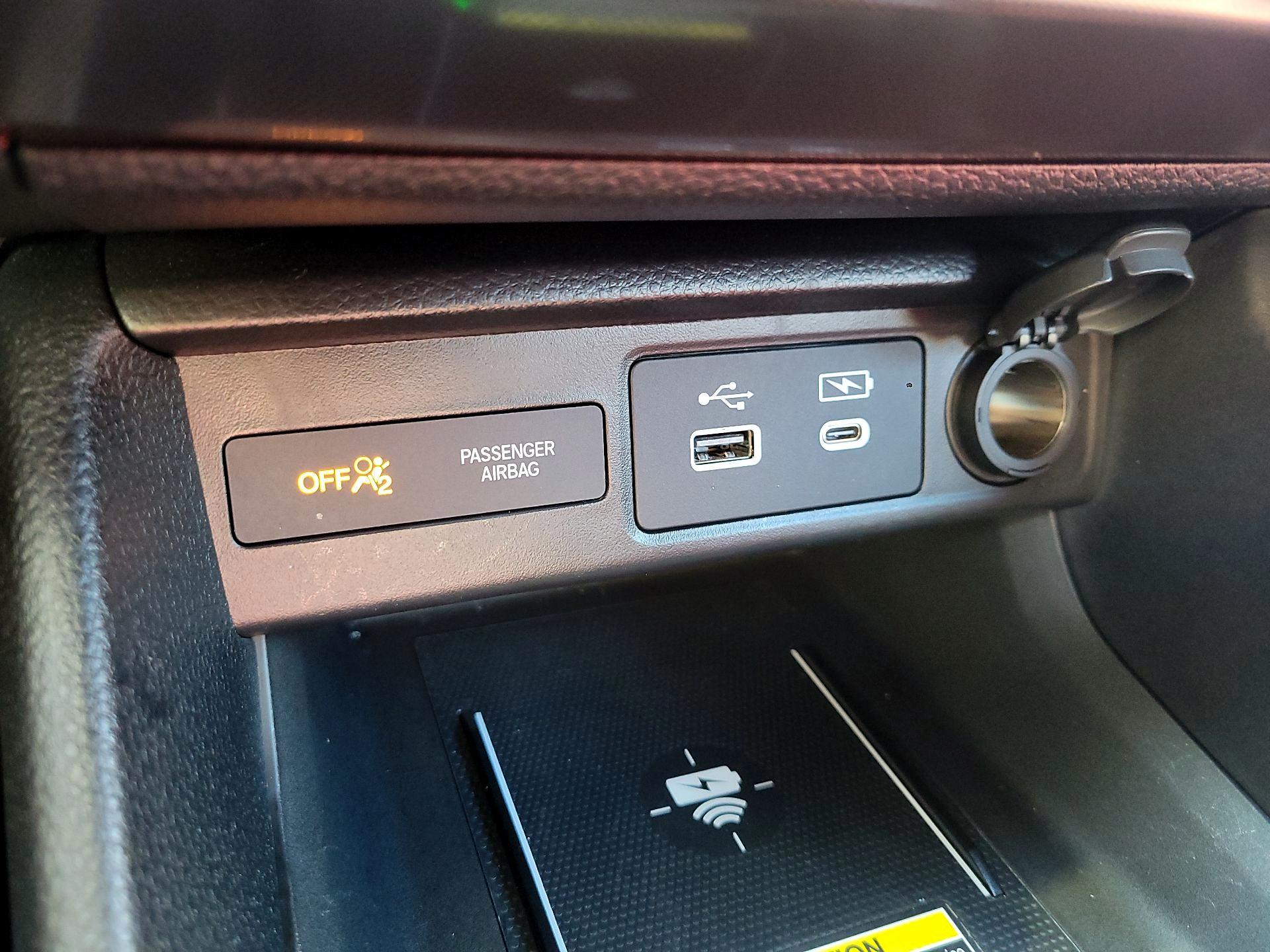 Thumbnail: 2023 Acura Integra - 18