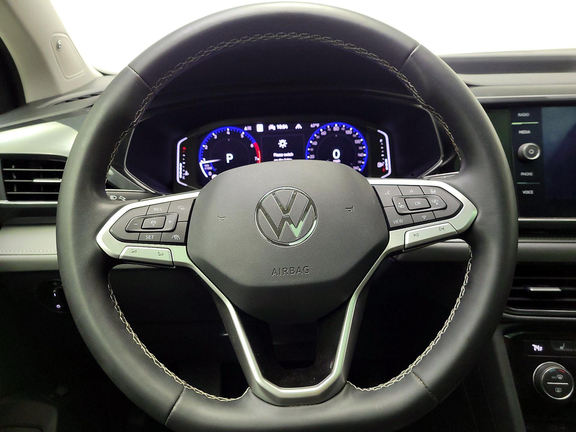 Thumbnail: 2022 Volkswagen Taos - 10