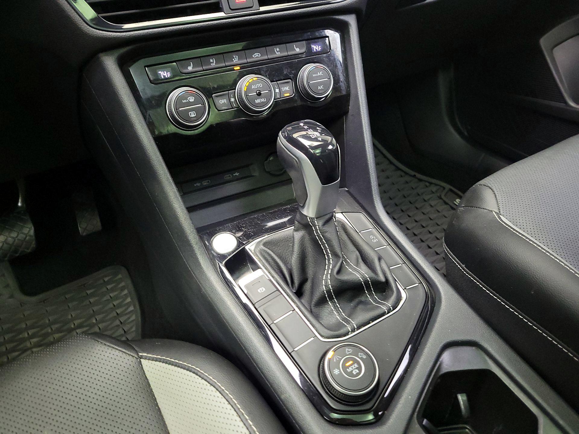 Thumbnail: 2022 Volkswagen Taos - 18