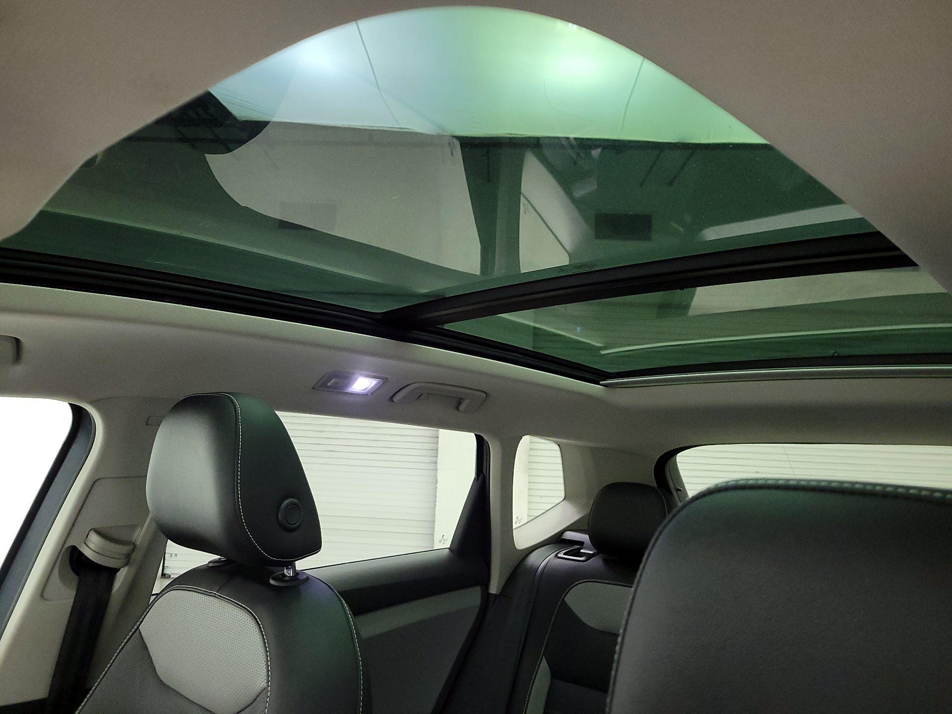 Thumbnail: 2022 Volkswagen Taos - 20