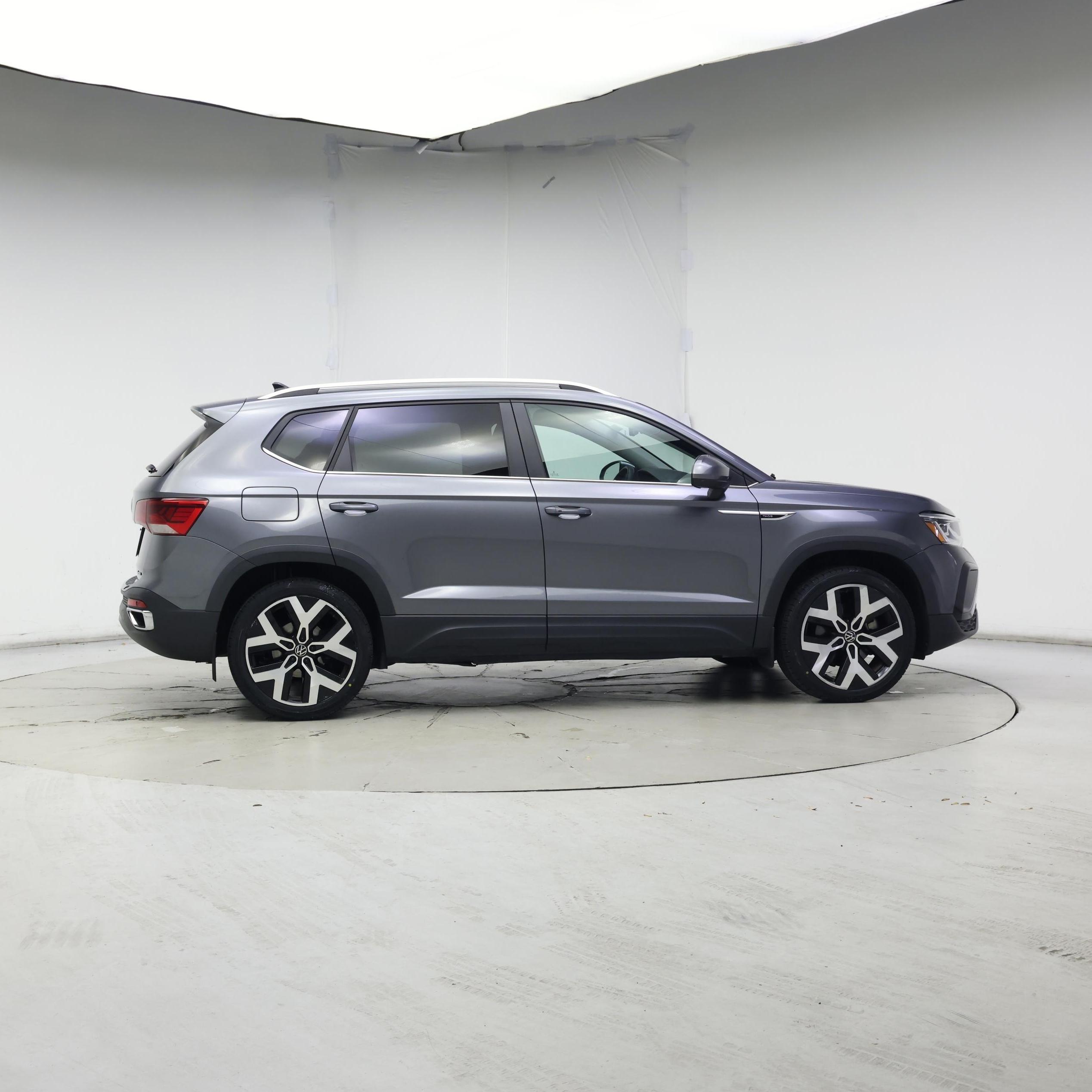 Thumbnail: 2022 Volkswagen Taos - 7