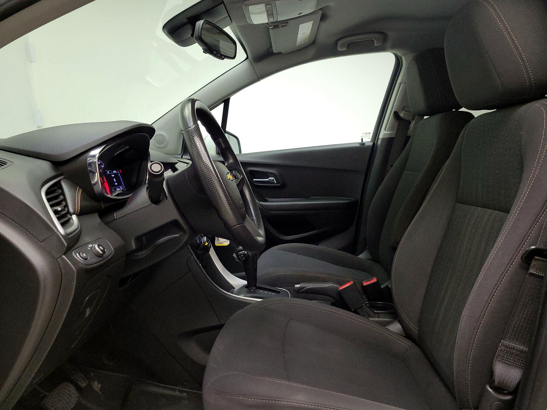 Thumbnail: 2021 Chevrolet Trax - 11