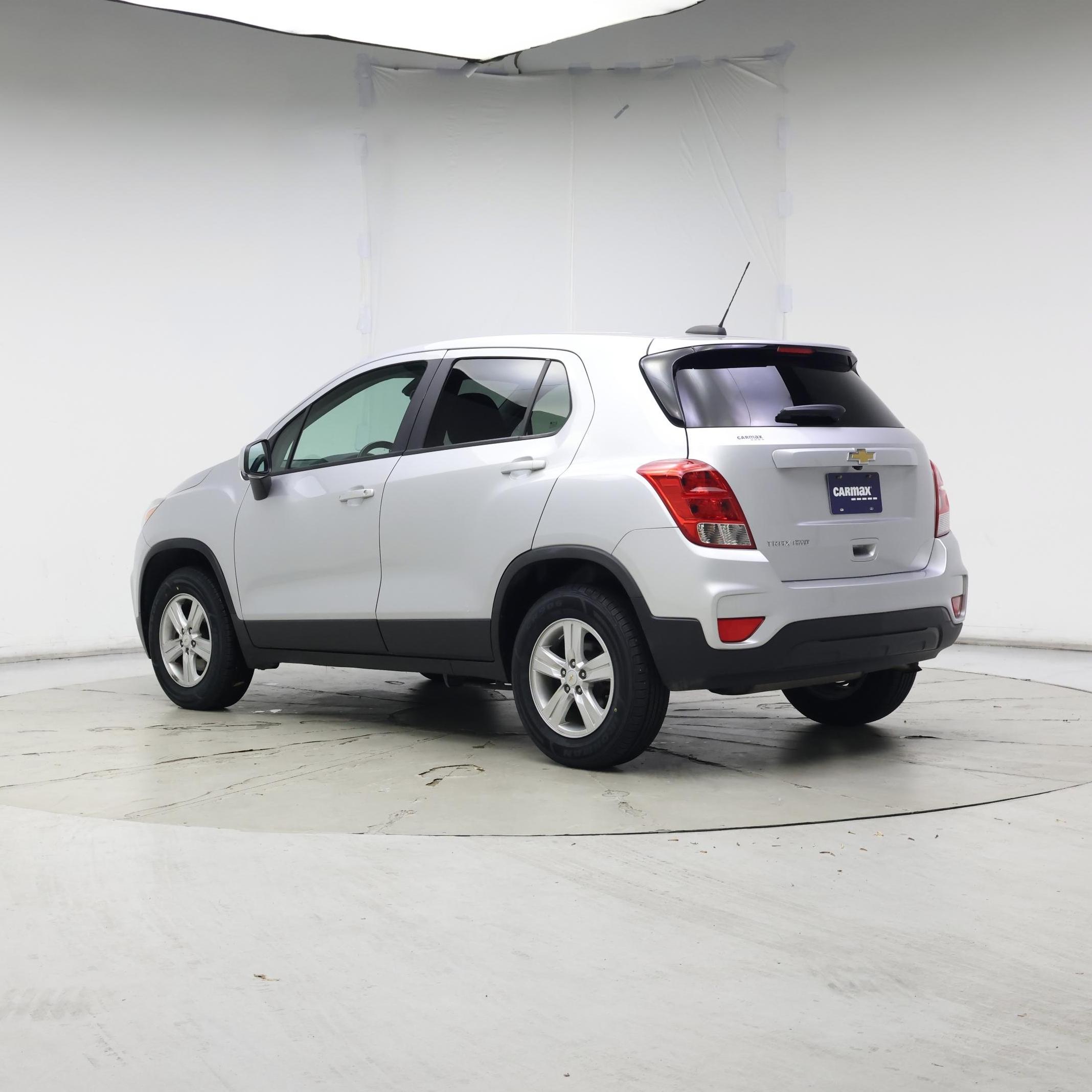 Thumbnail: 2021 Chevrolet Trax - 2