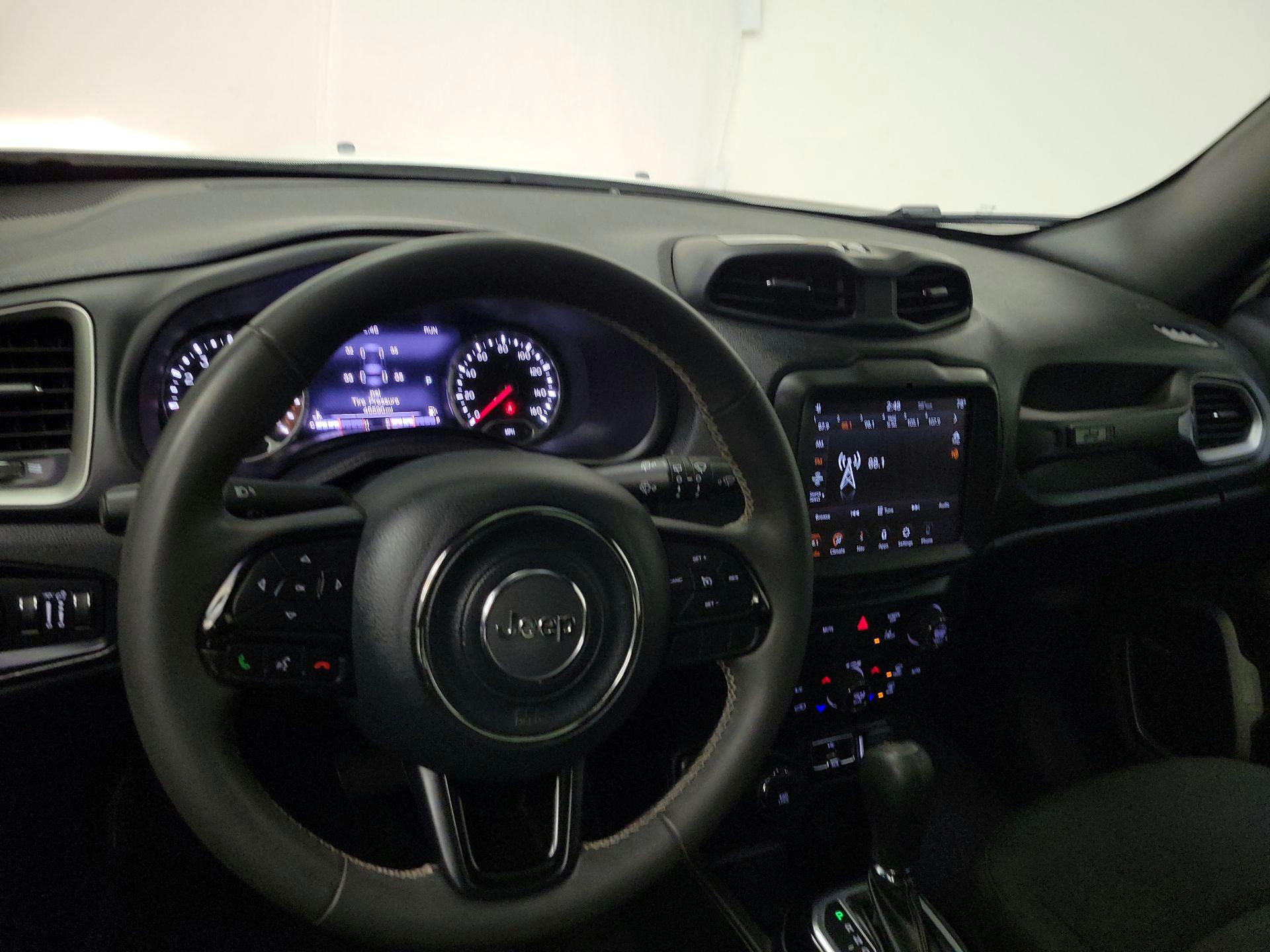 Thumbnail: 2021 Jeep Renegade - 10