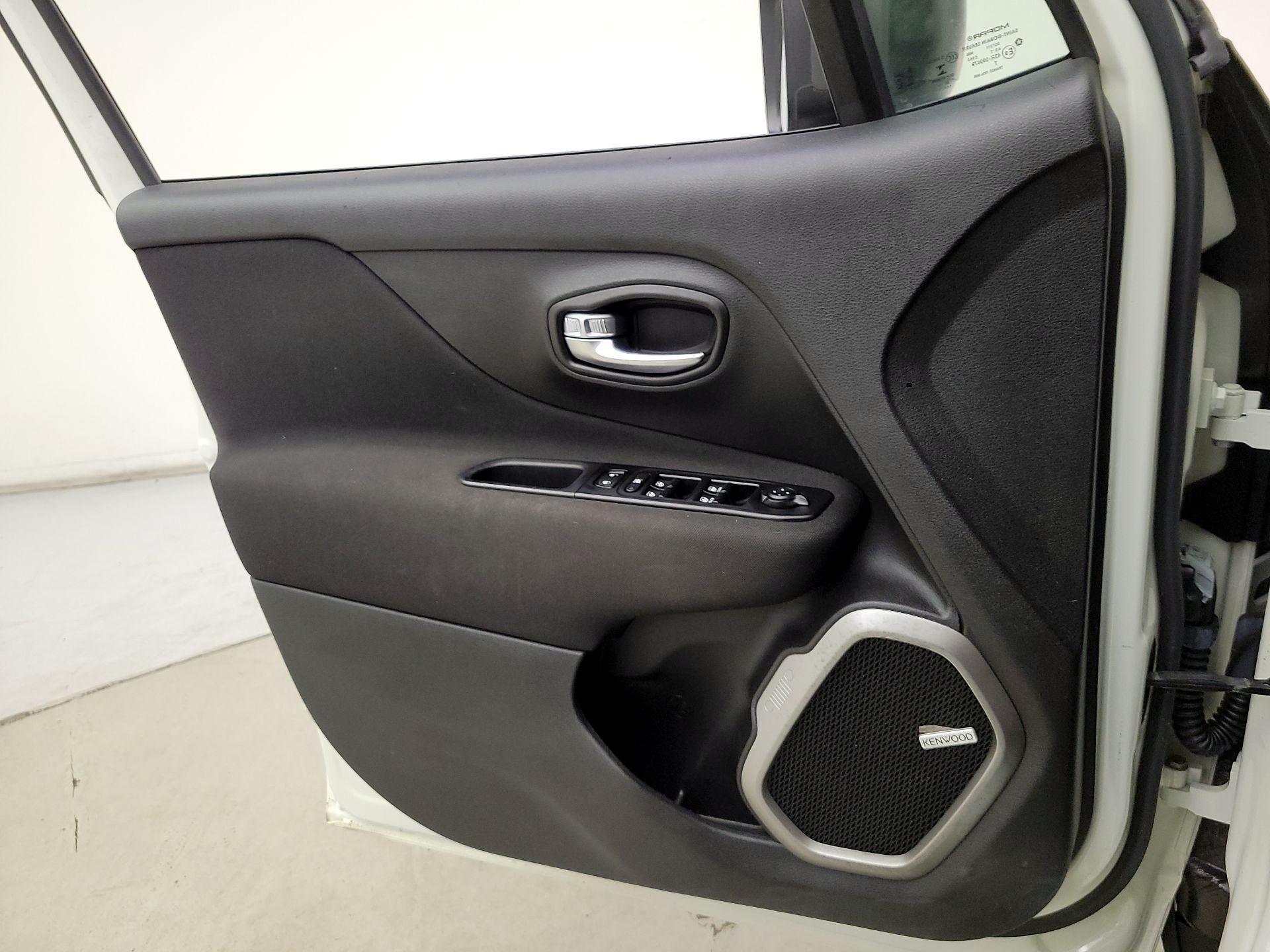 Thumbnail: 2021 Jeep Renegade - 12