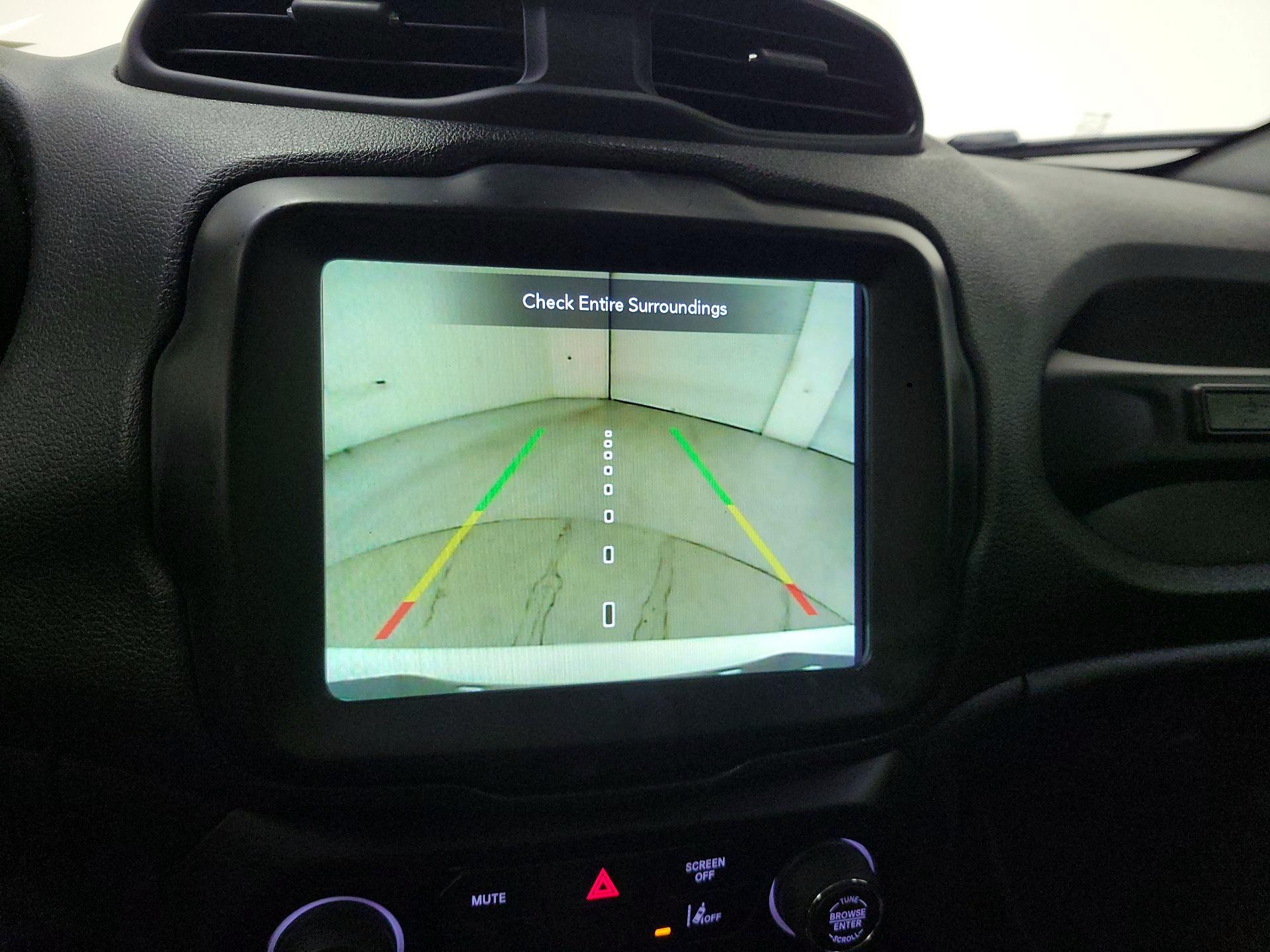 Thumbnail: 2021 Jeep Renegade - 14