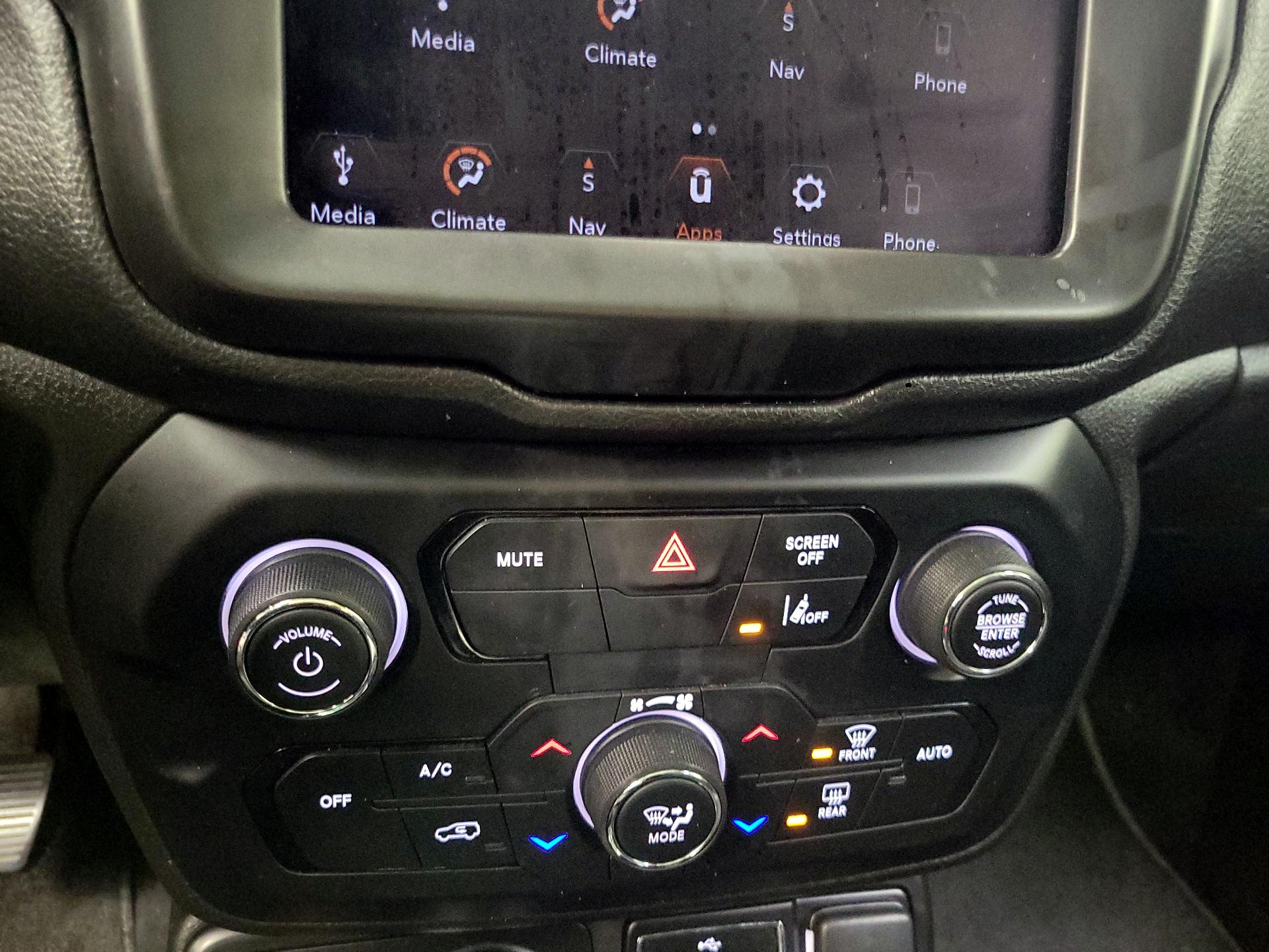 Thumbnail: 2021 Jeep Renegade - 16