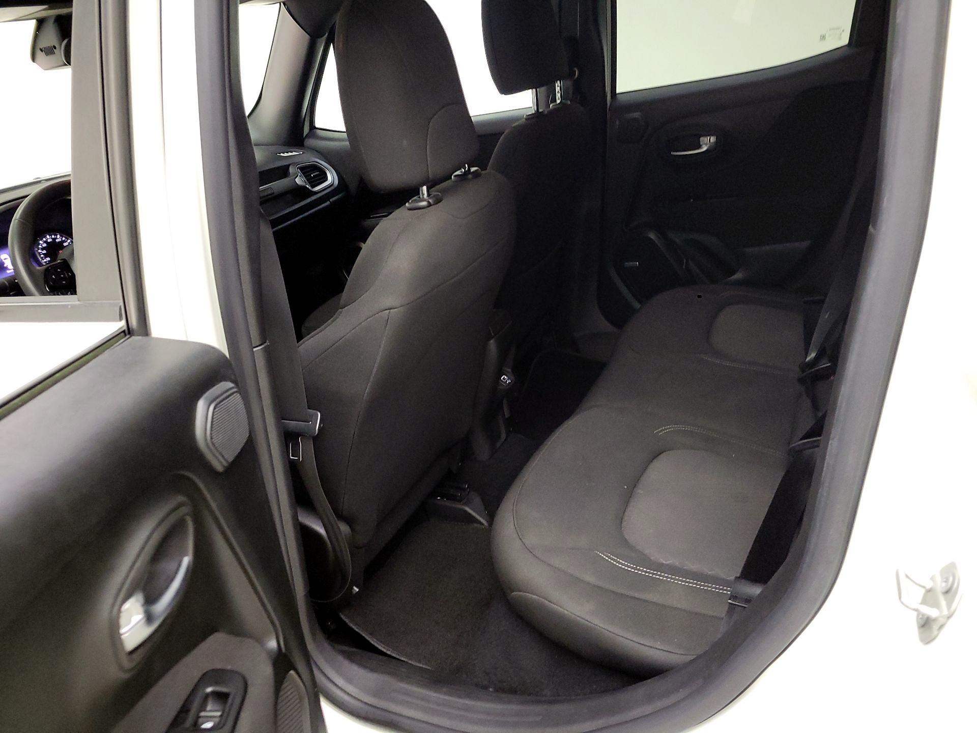 Thumbnail: 2021 Jeep Renegade - 19