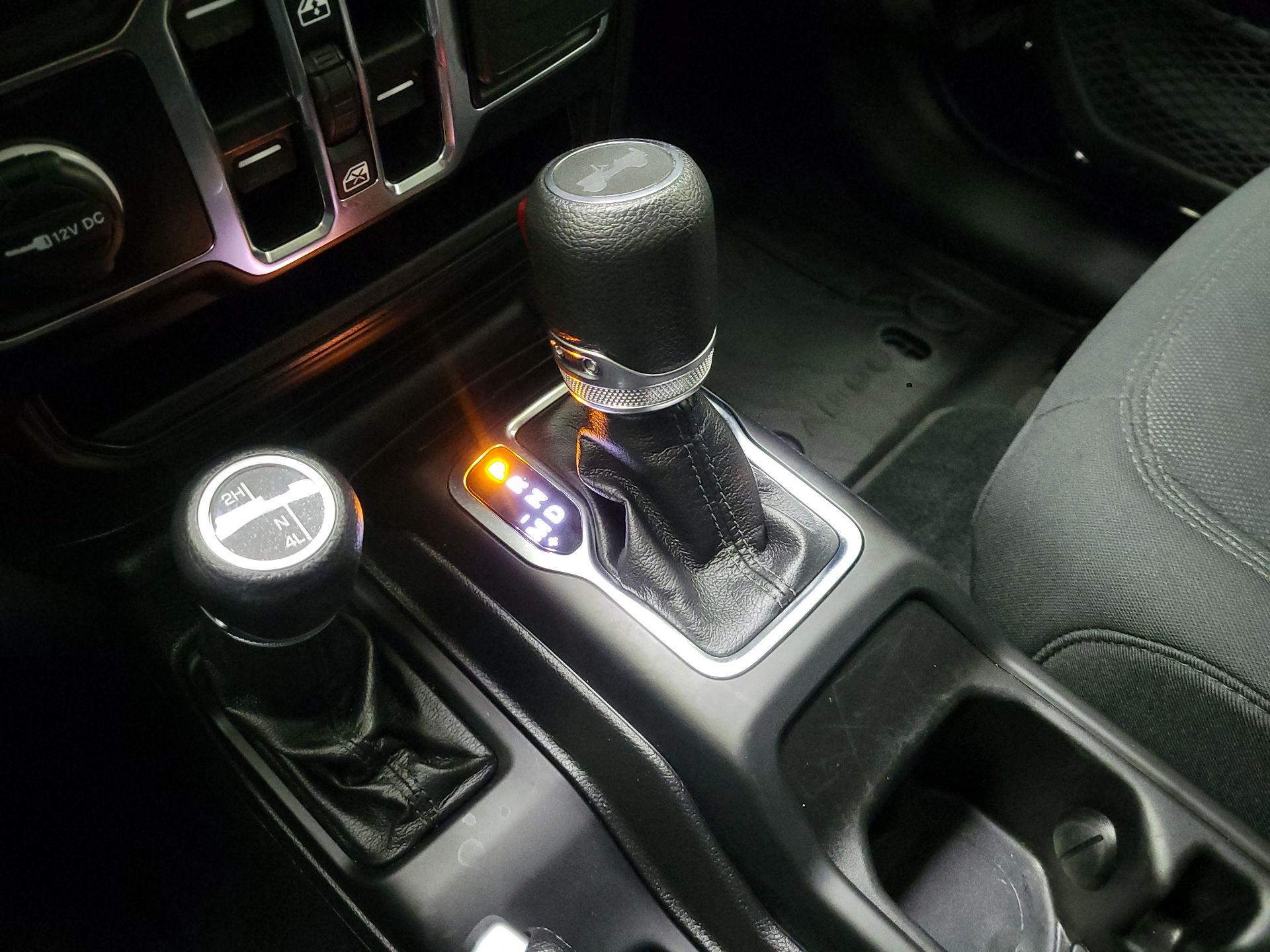 Thumbnail: 2022 Jeep Wrangler - 17