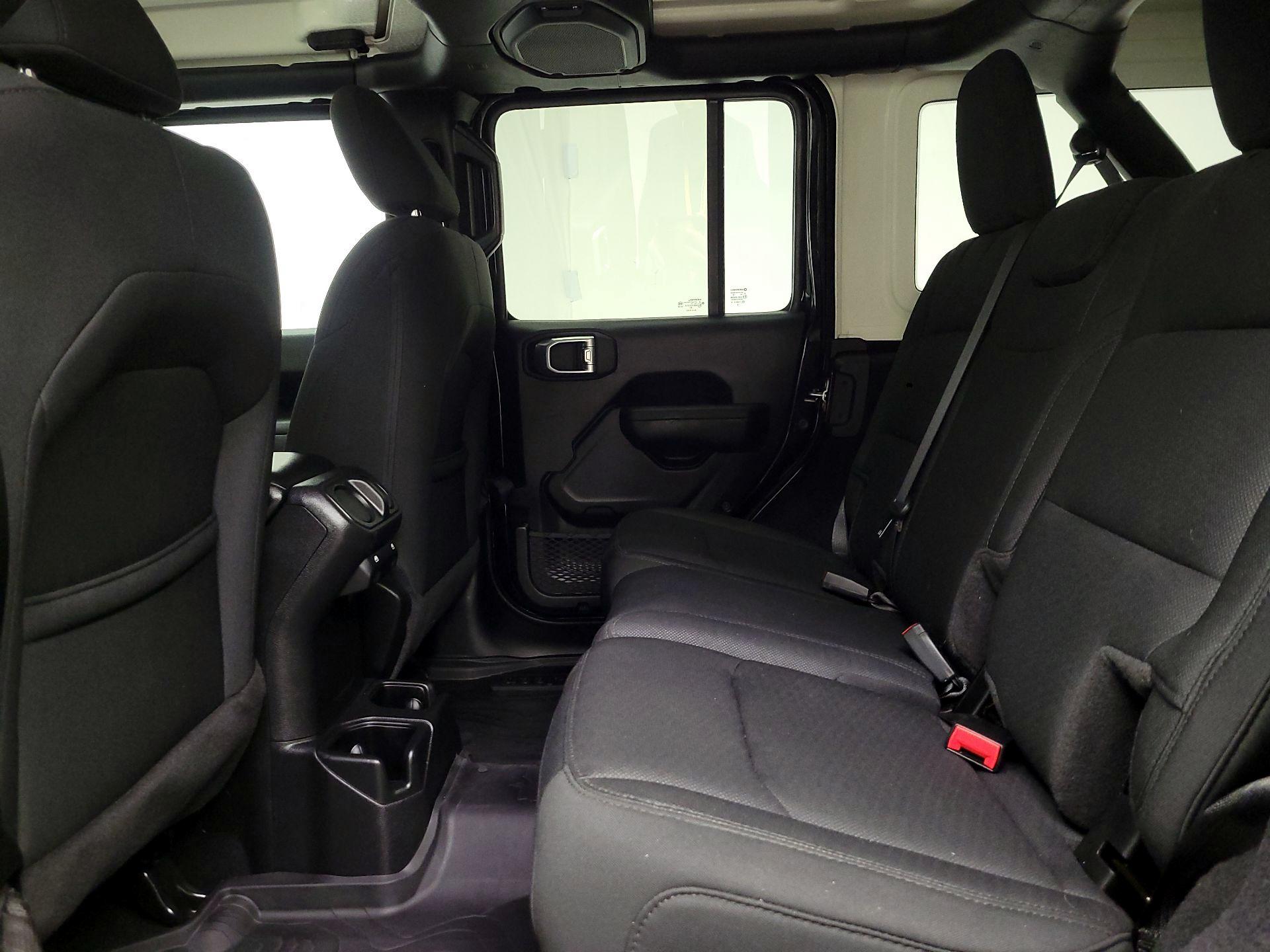 Thumbnail: 2022 Jeep Wrangler - 19