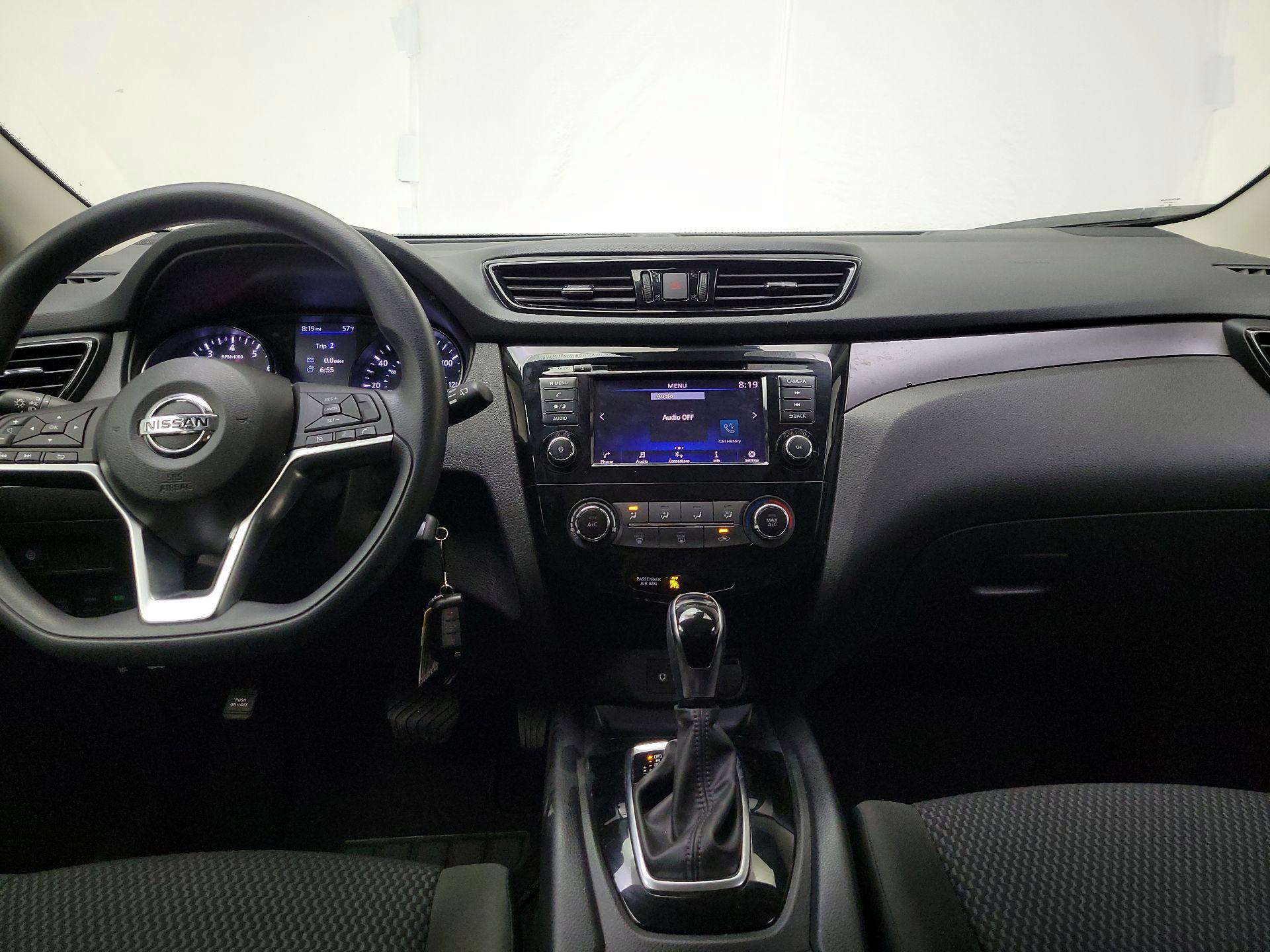 Thumbnail: 2022 Nissan Rogue Sport - 9