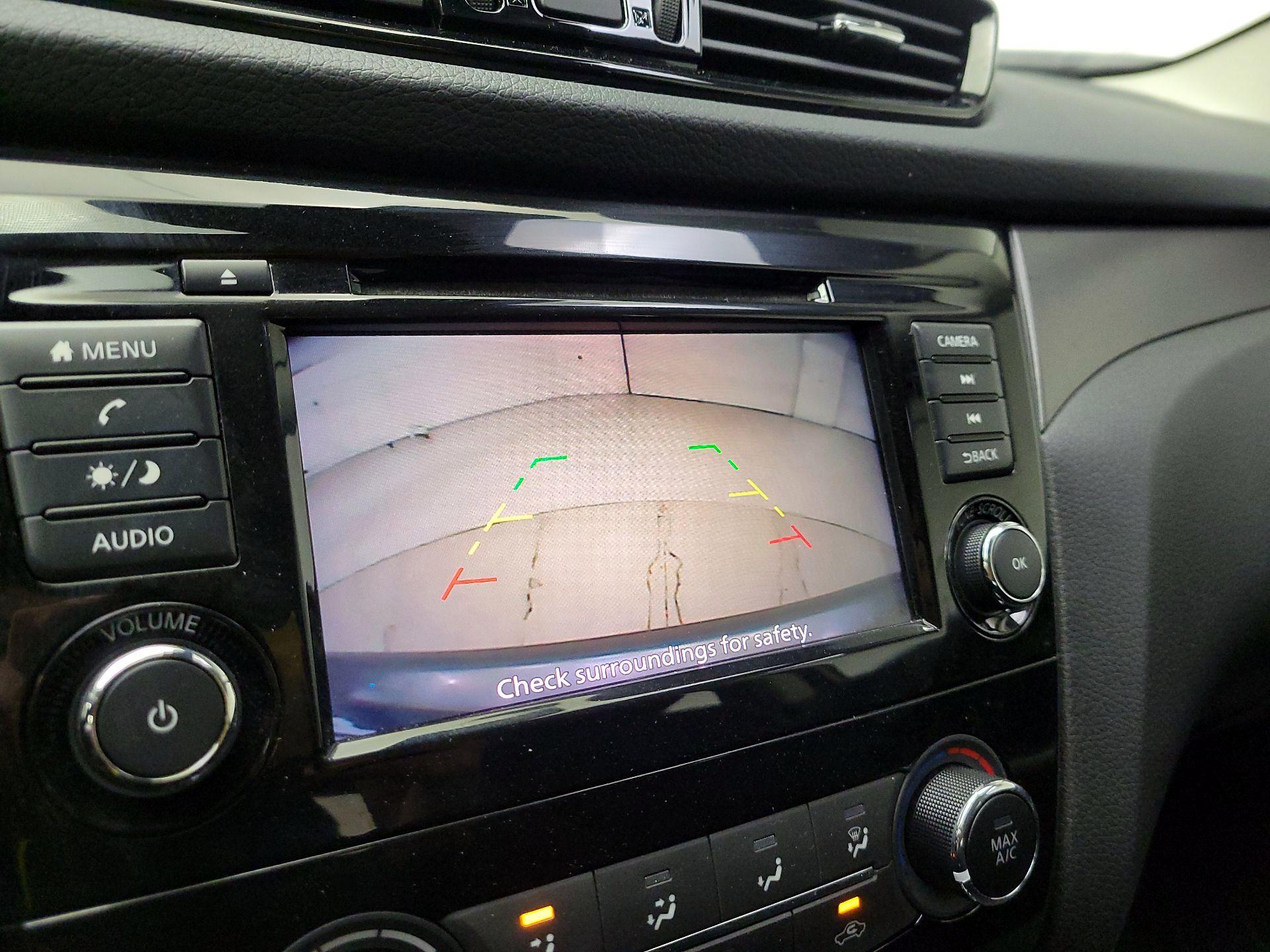 Thumbnail: 2022 Nissan Rogue Sport - 14