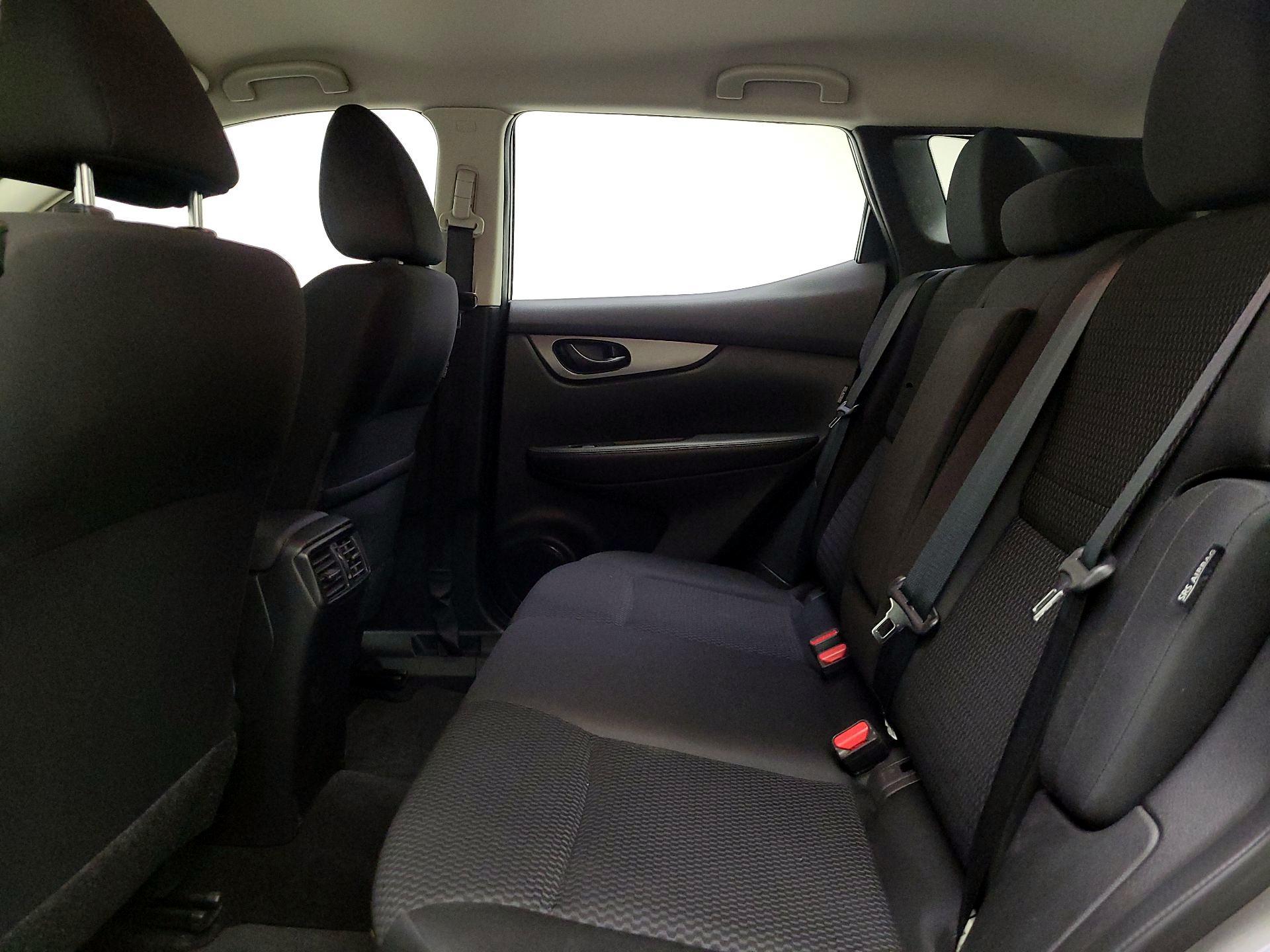 Thumbnail: 2022 Nissan Rogue Sport - 19