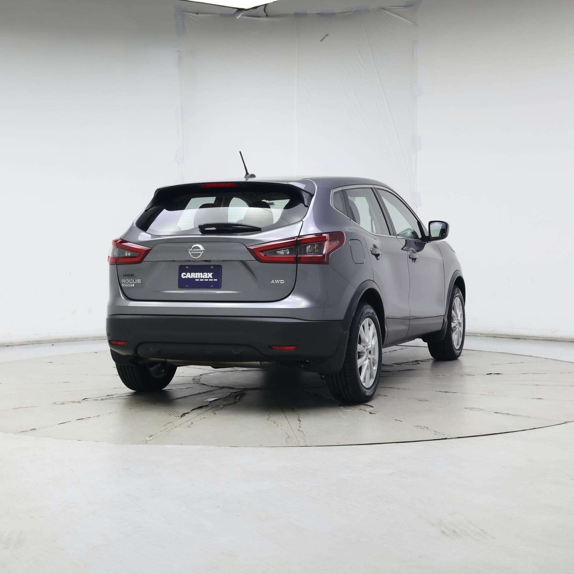 Thumbnail: 2022 Nissan Rogue Sport - 8