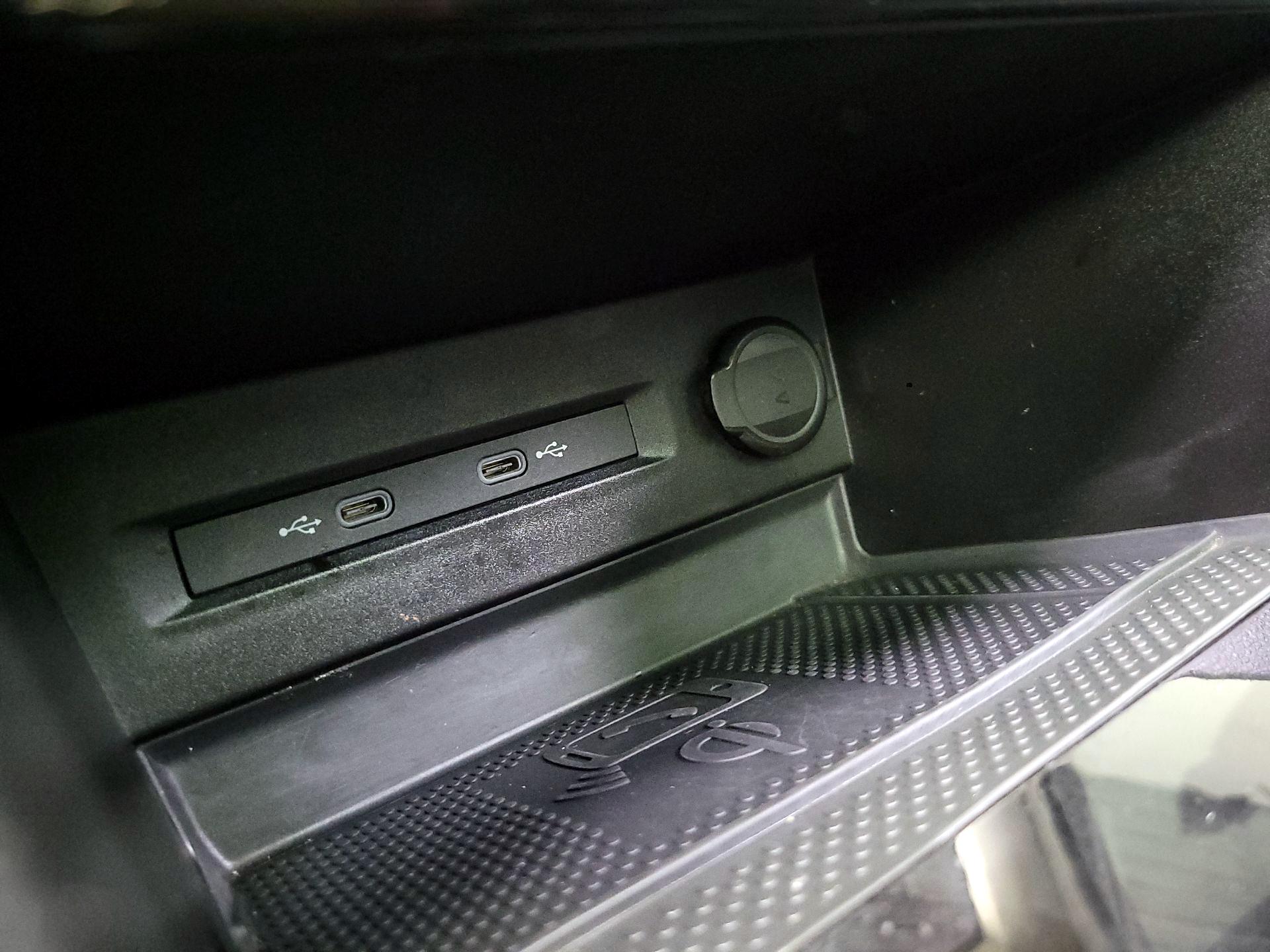 Thumbnail: 2023 Volkswagen Taos - 19